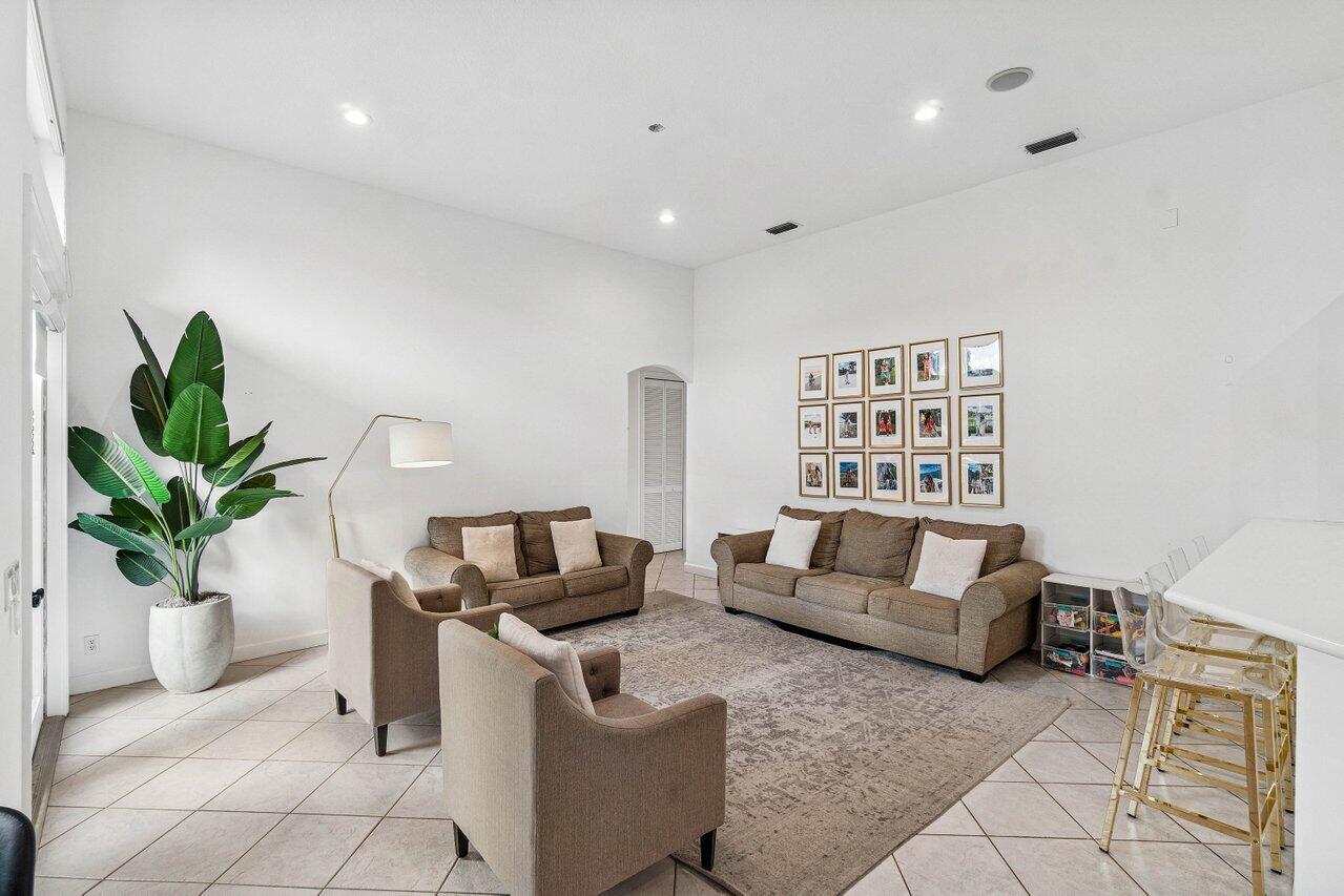 9641 Parkview Avenue, Boca Raton