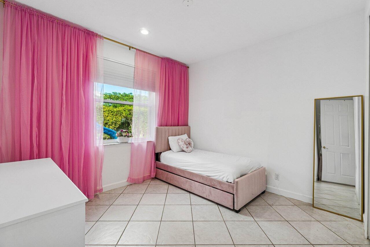 9641 Parkview Avenue, Boca Raton