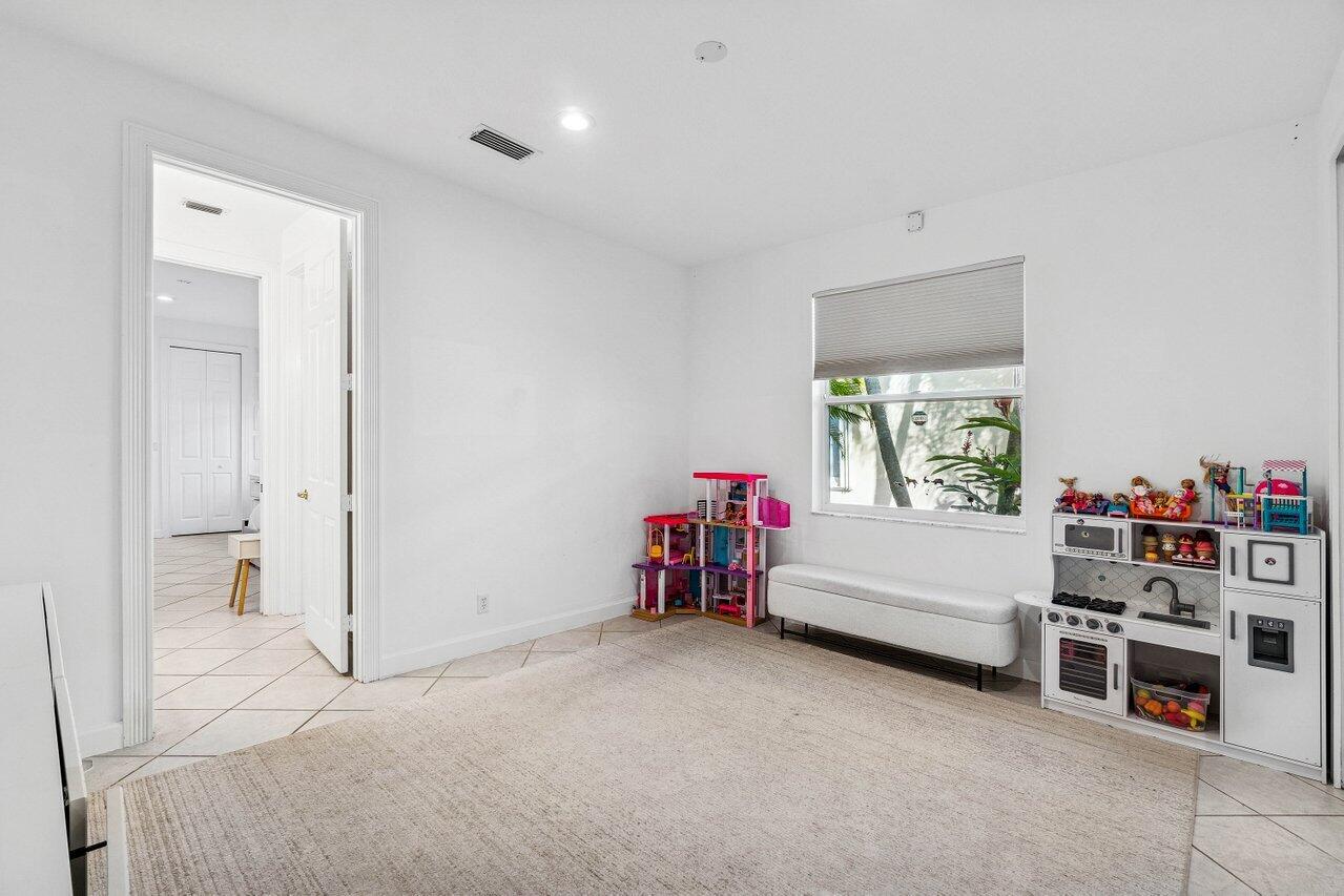 9641 Parkview Avenue, Boca Raton