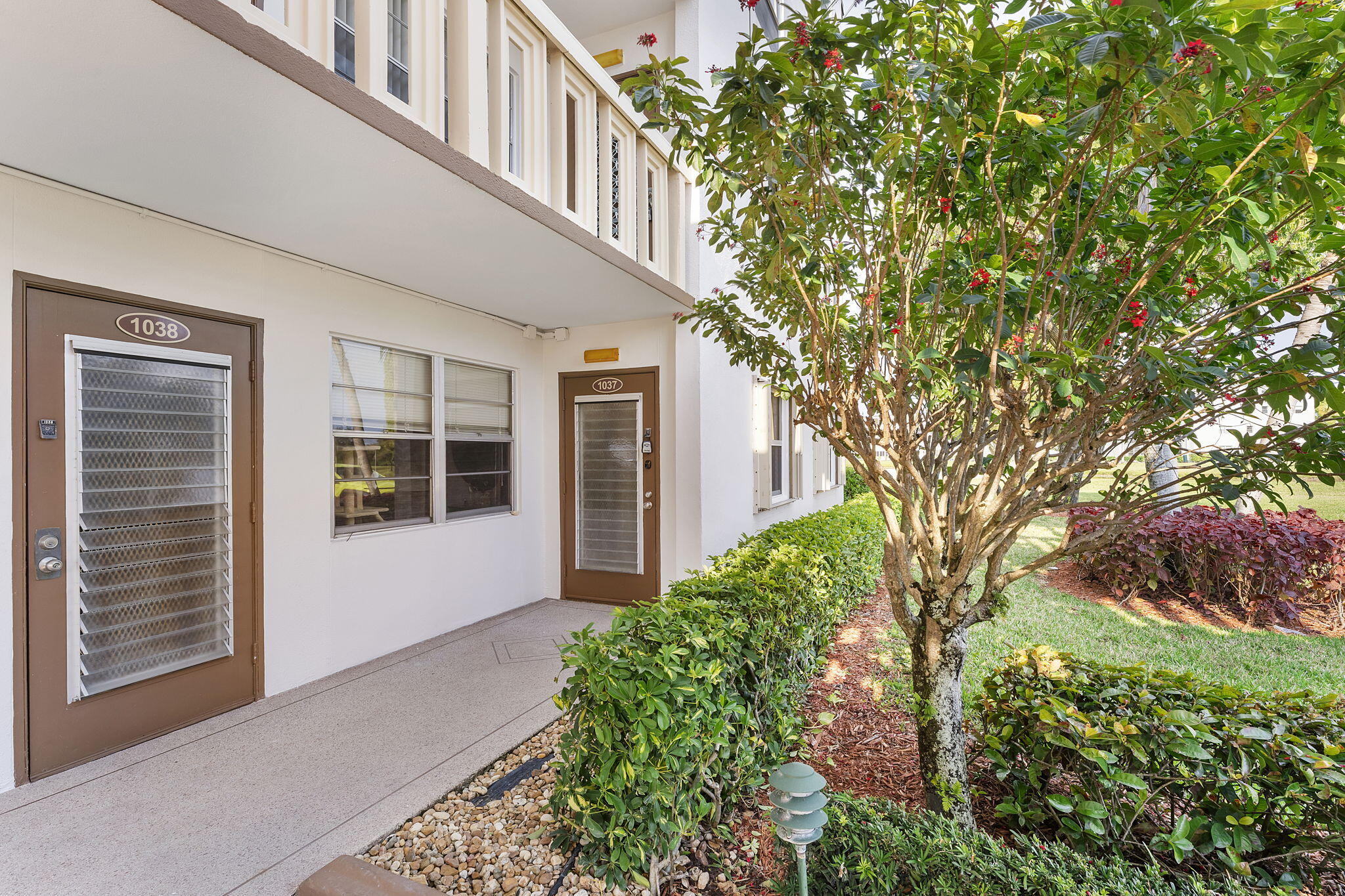 1037 Guildford C