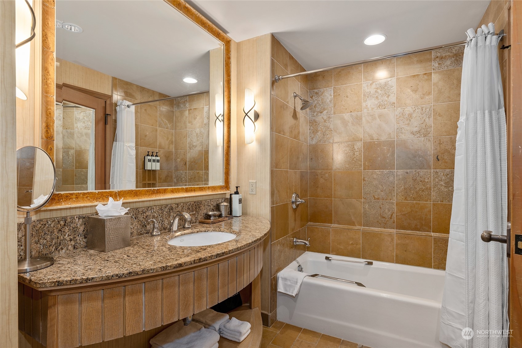 3600 Suncadia Trail #2028