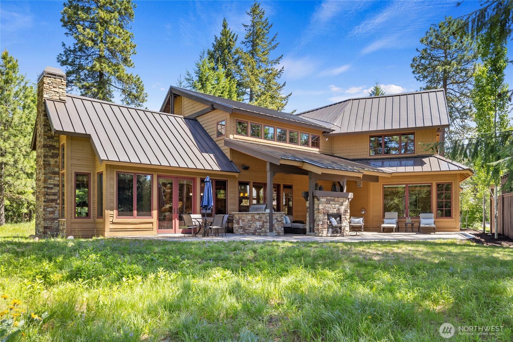 1531 Larkspur Loop