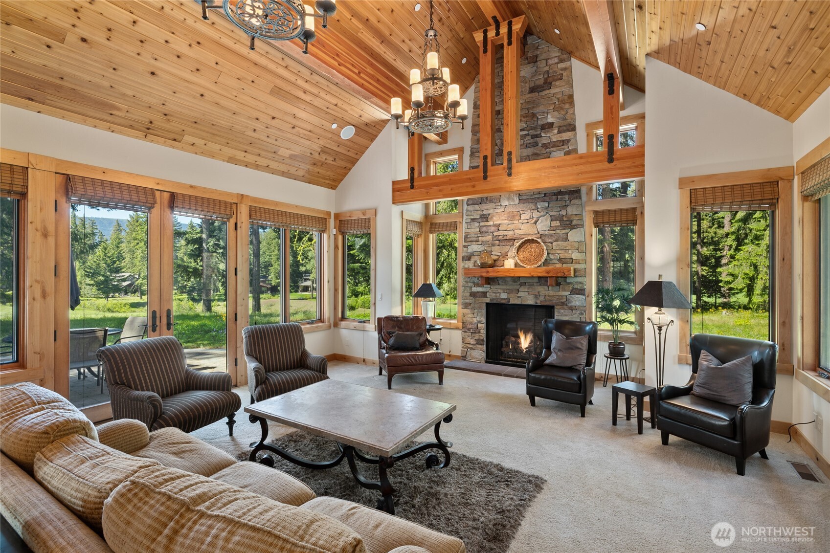 1531 Larkspur Loop