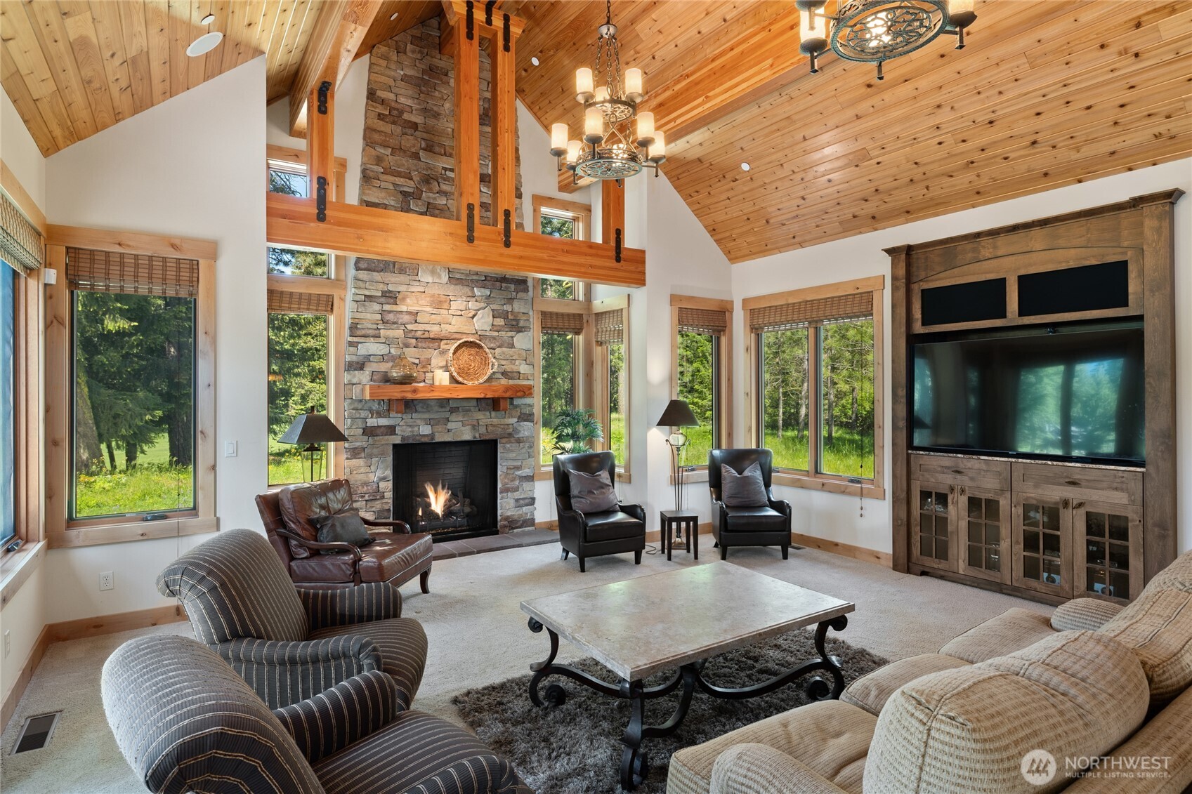 1531 Larkspur Loop