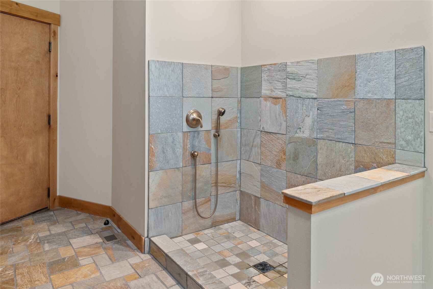 1531 Larkspur Loop