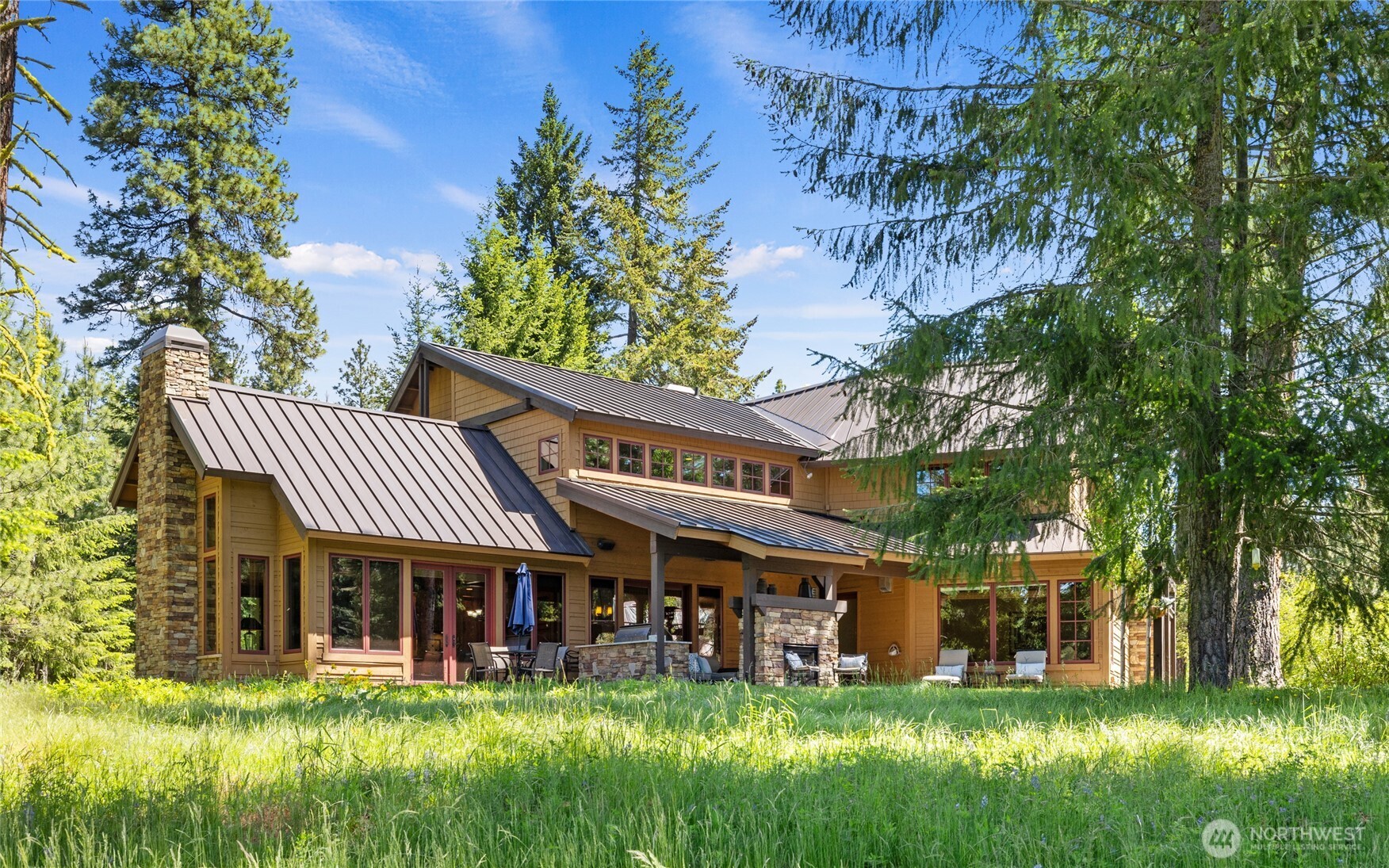 1531 Larkspur Loop