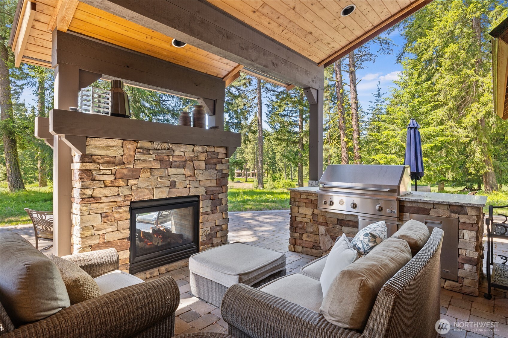1531 Larkspur Loop