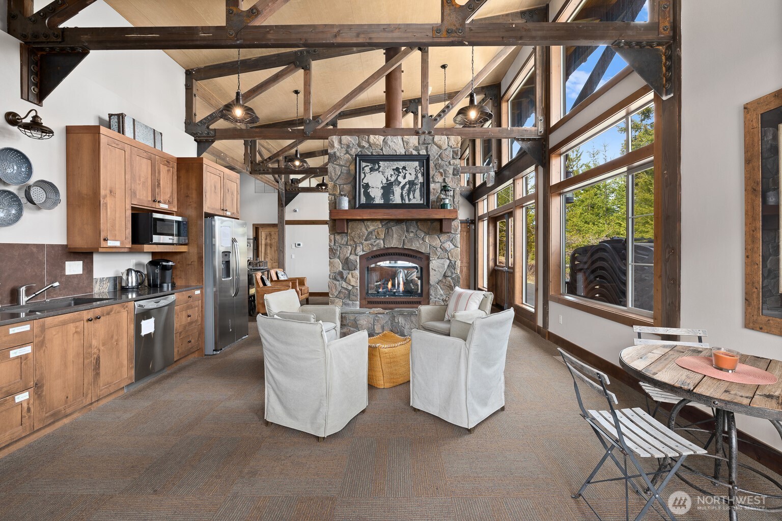 991 Trailside Drive
