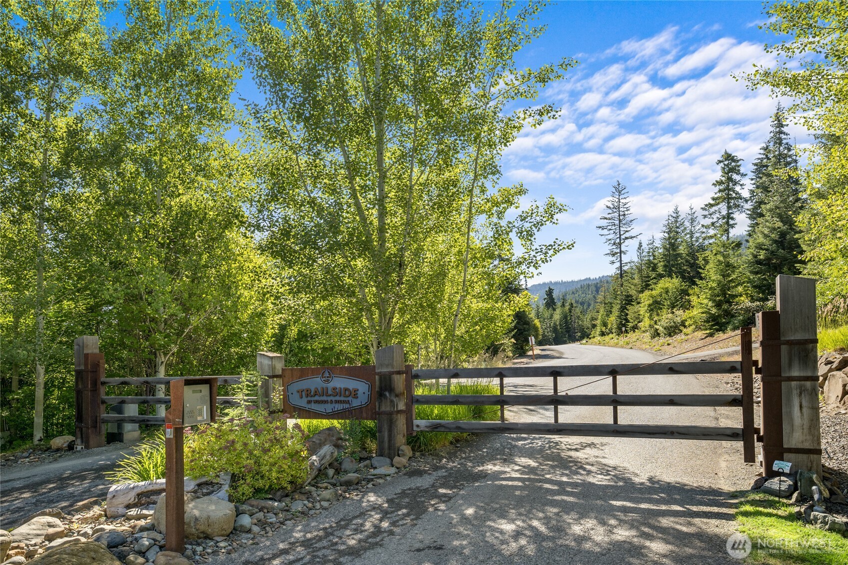 991 Trailside Drive