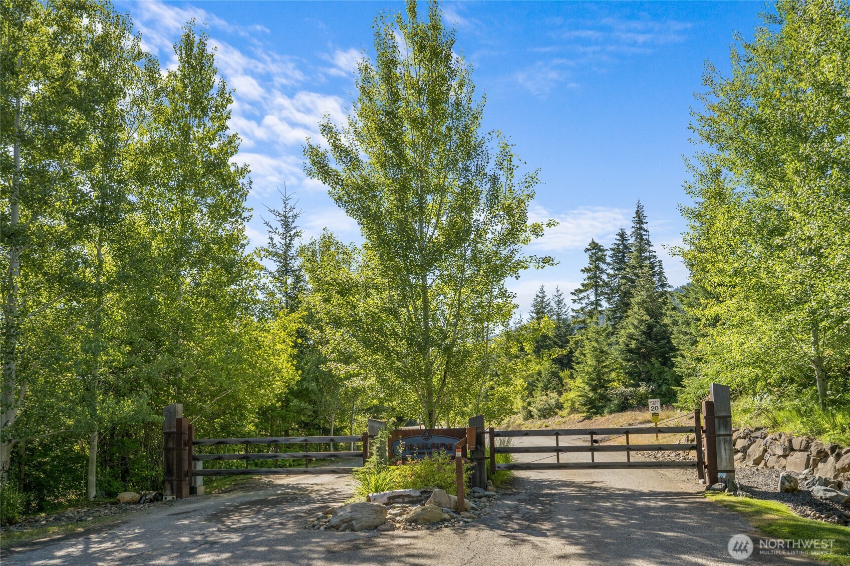 991 Trailside Drive