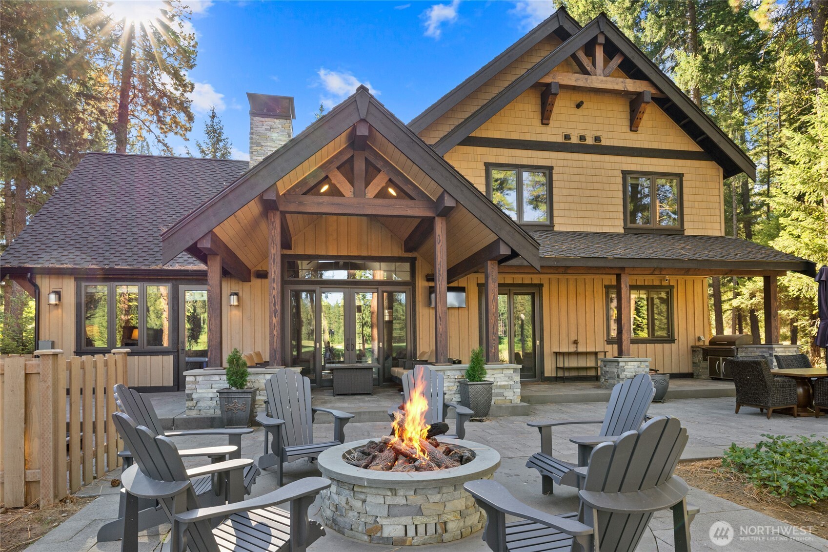 1020 Larkspur Loop