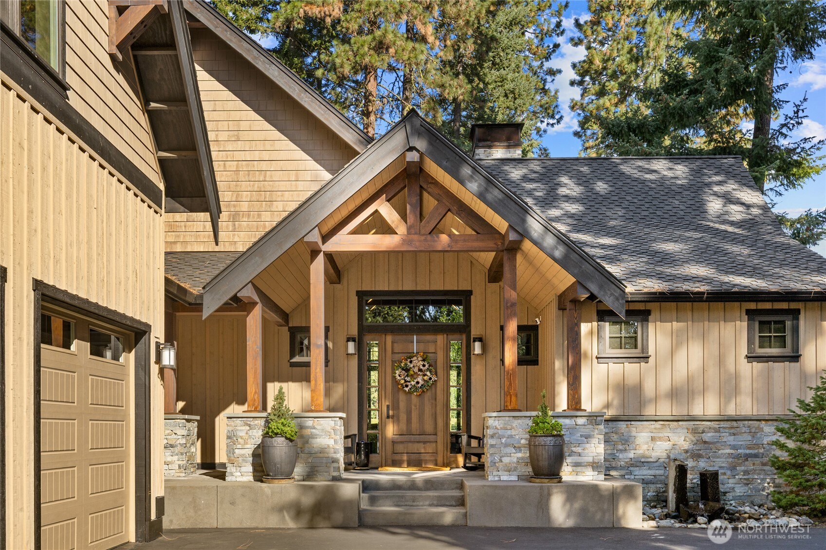1020 Larkspur Loop