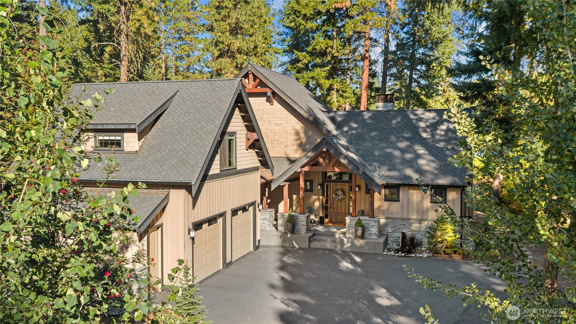 1020 Larkspur Loop