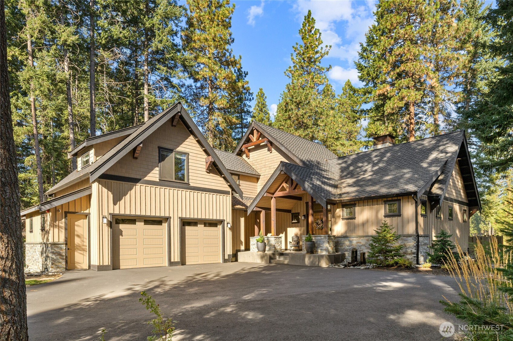 1020 Larkspur Loop