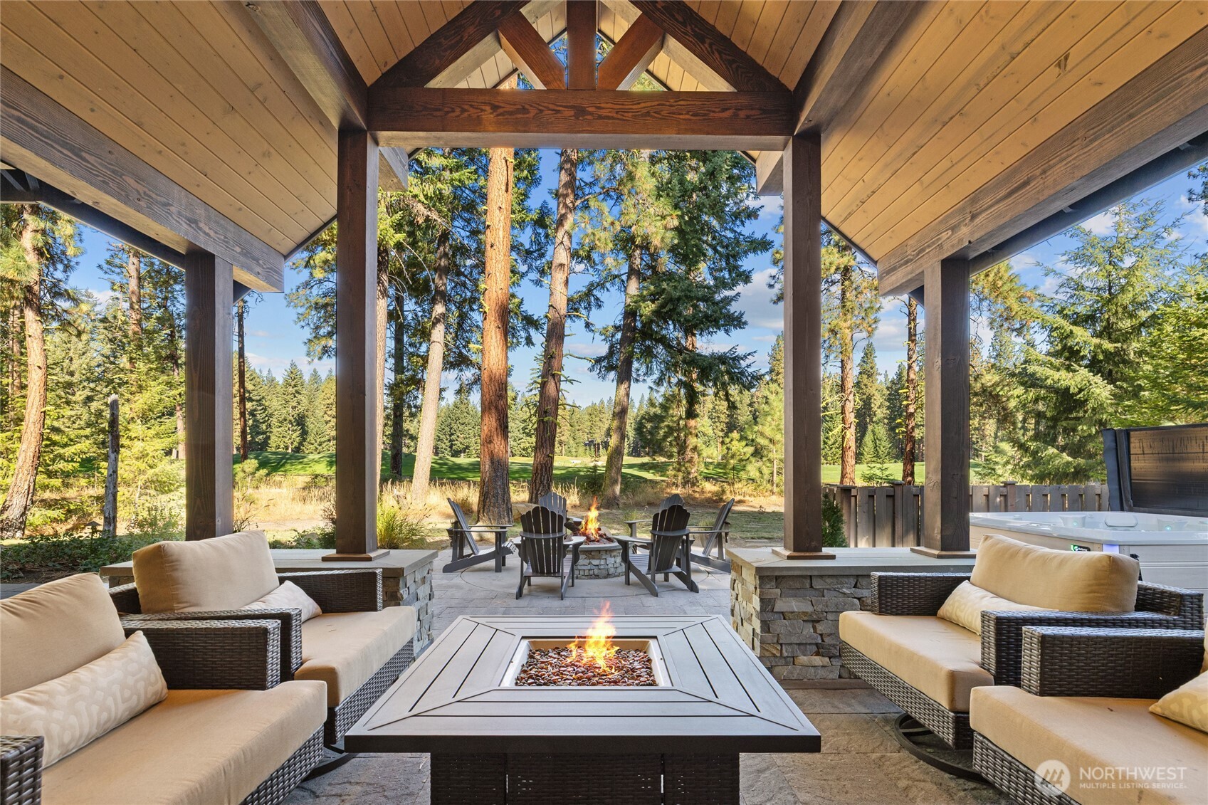 1020 Larkspur Loop
