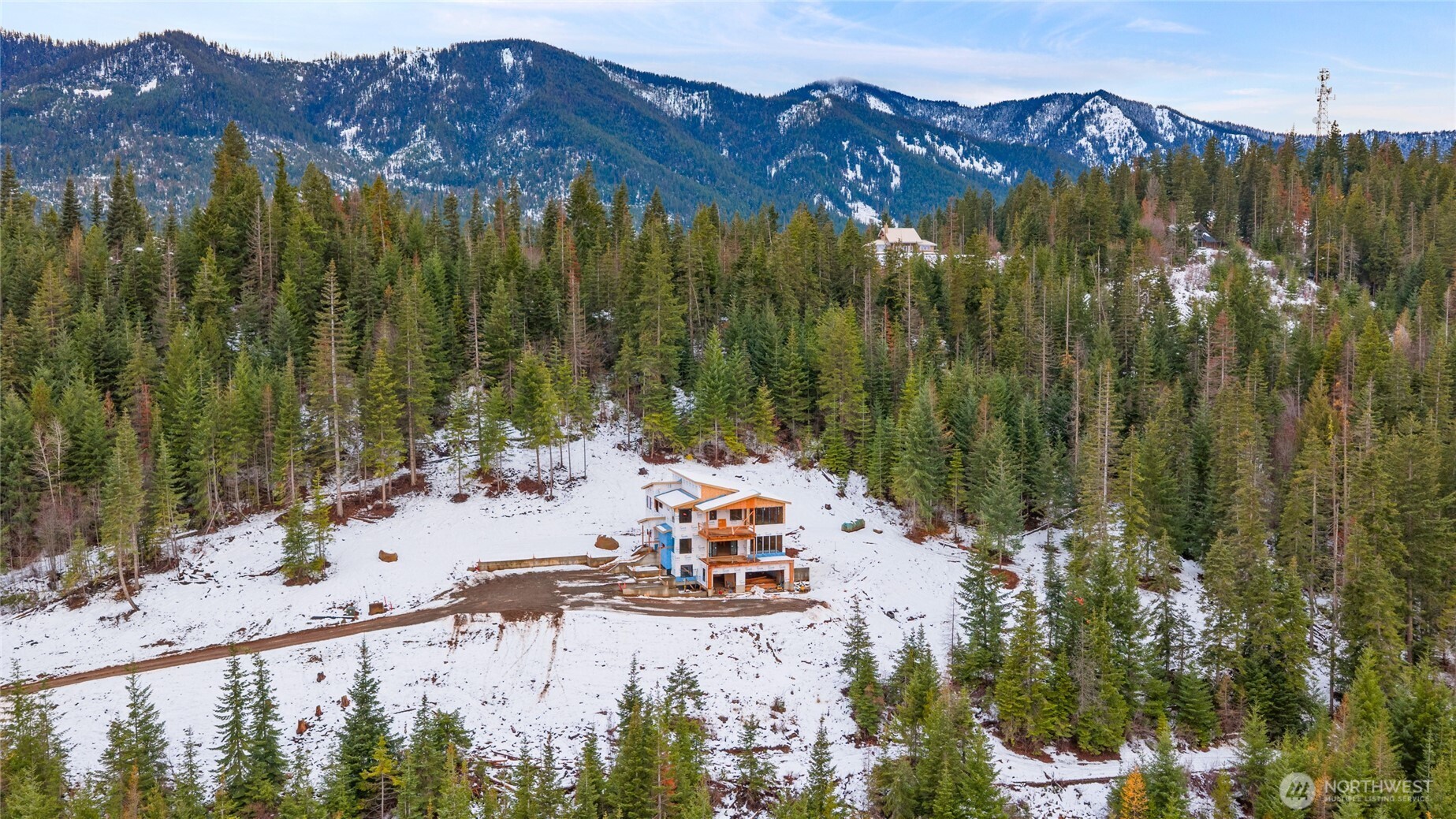 901 Whisper Creek Drive