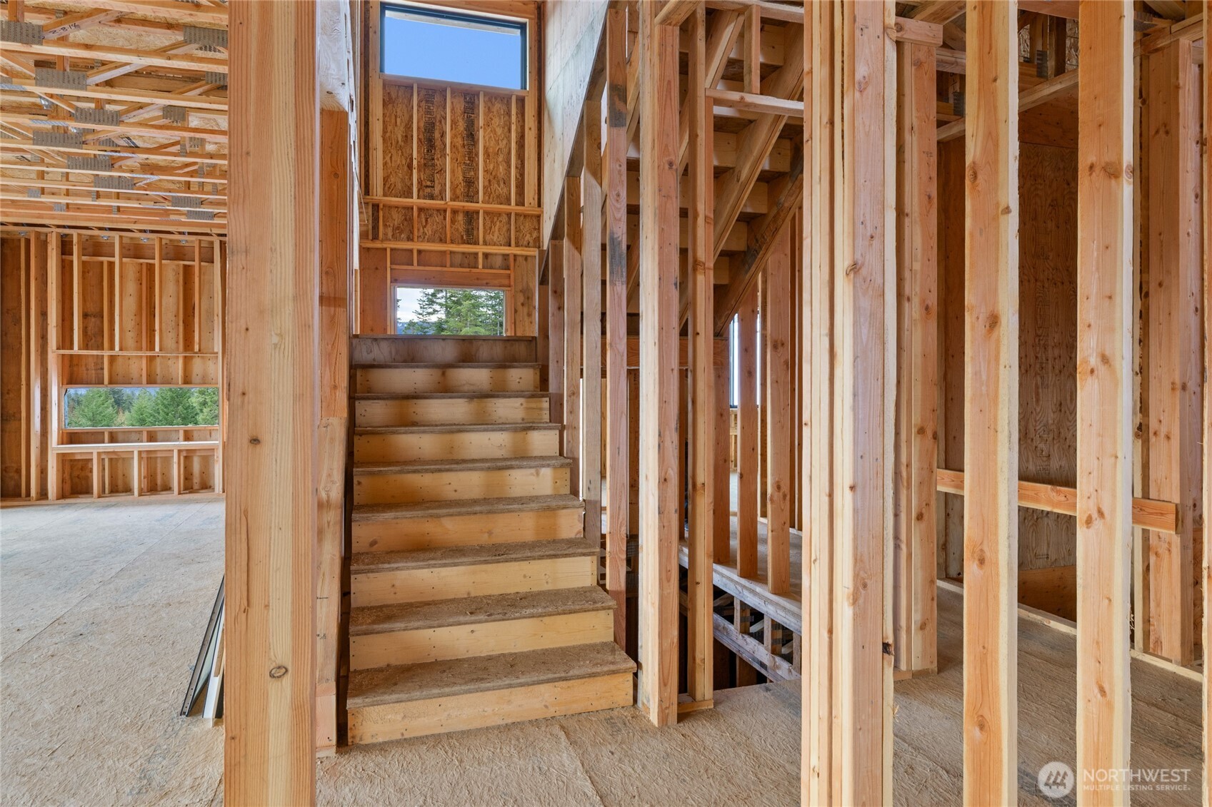 901 Whisper Creek Drive