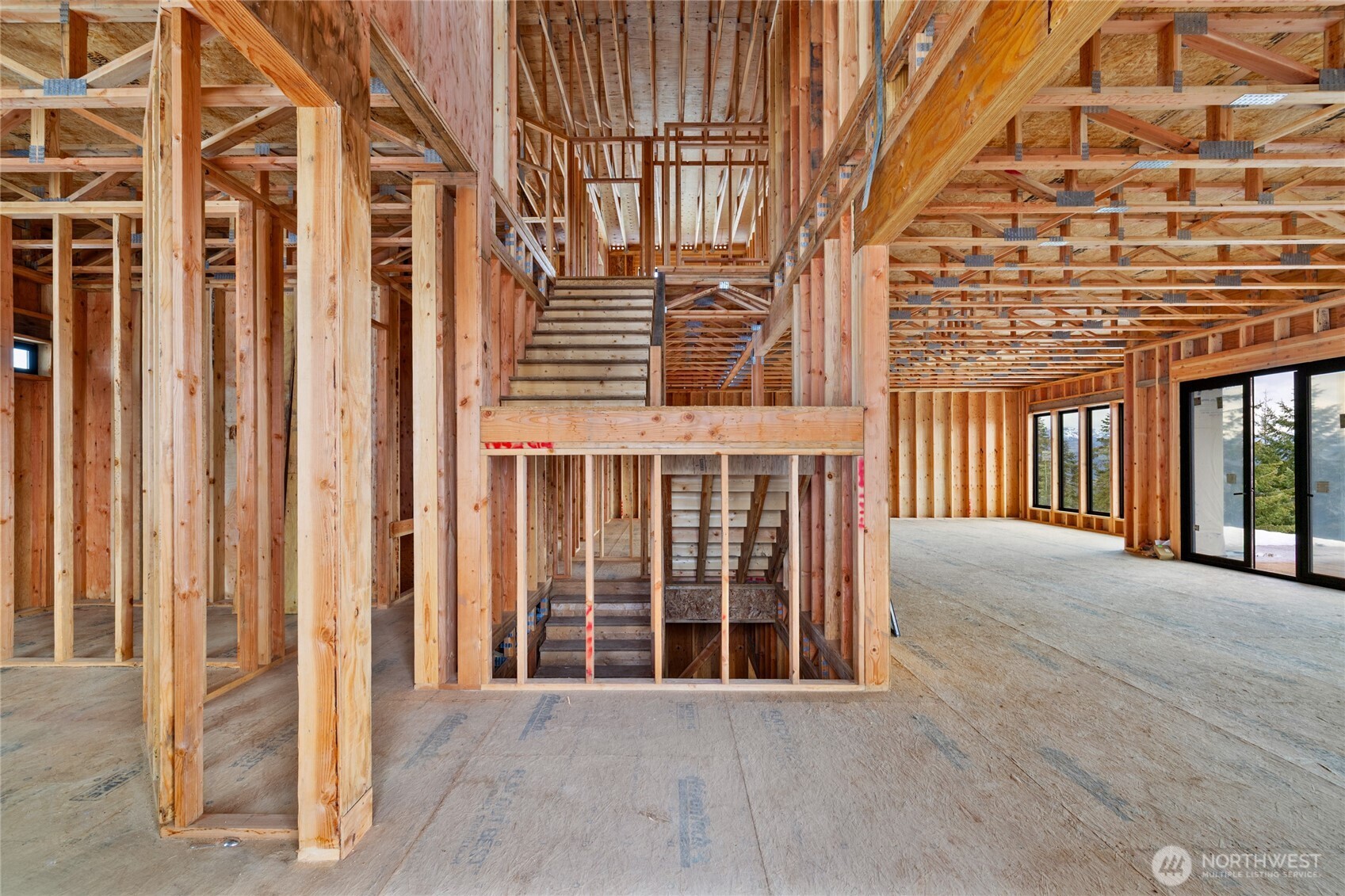 901 Whisper Creek Drive