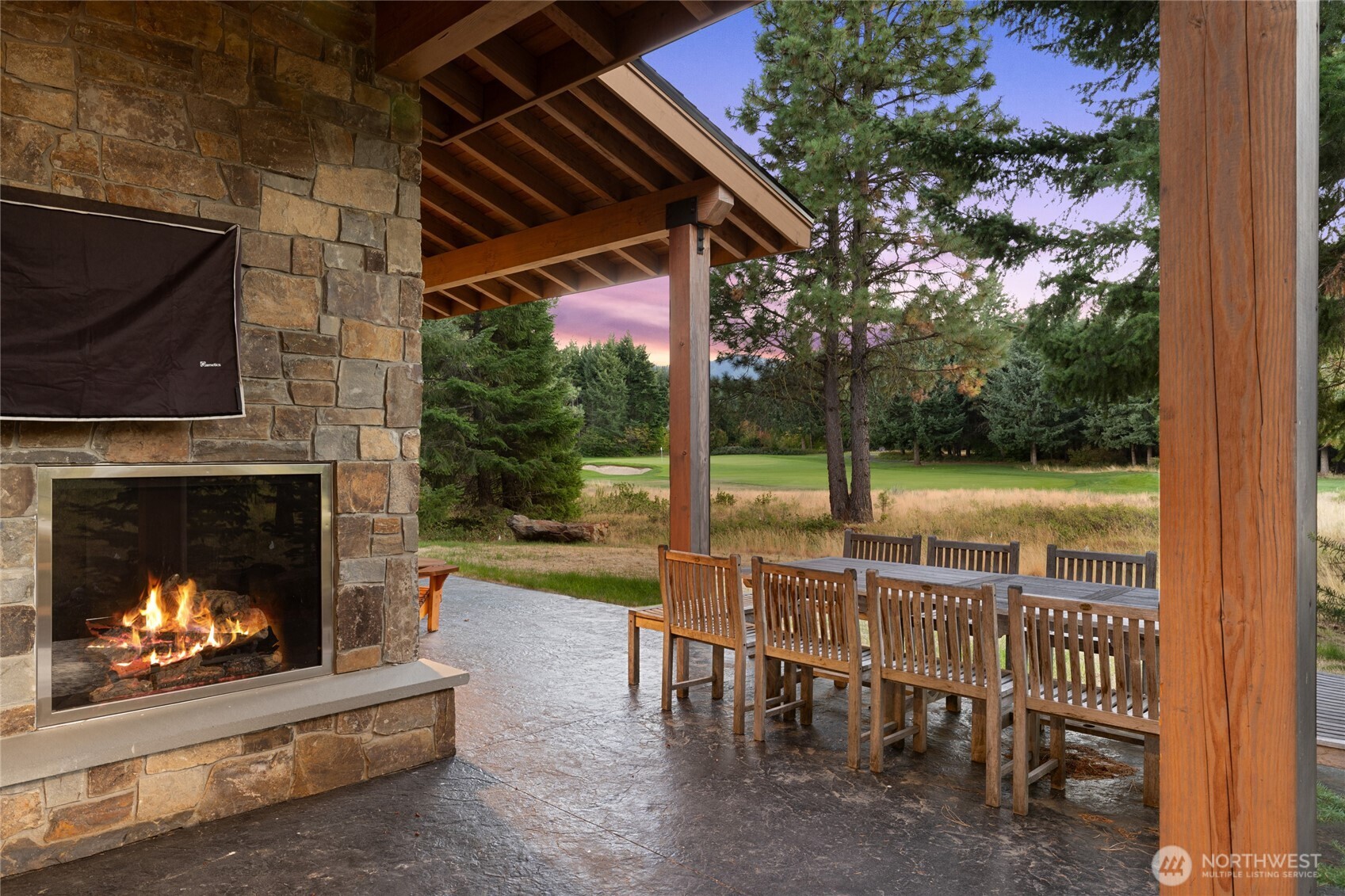 291 Ruby King Loop