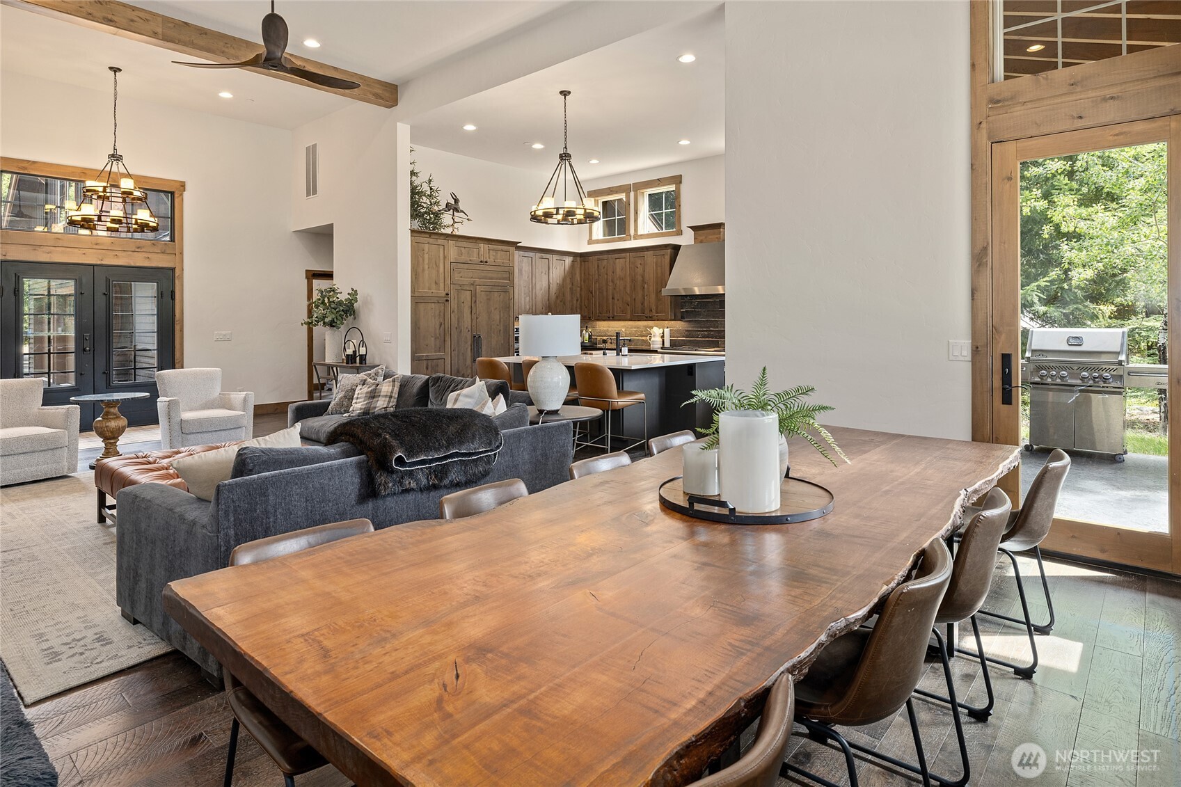 291 Ruby King Loop