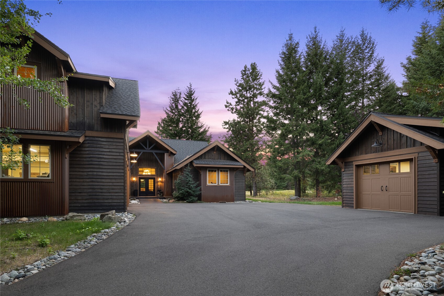 291 Ruby King Loop