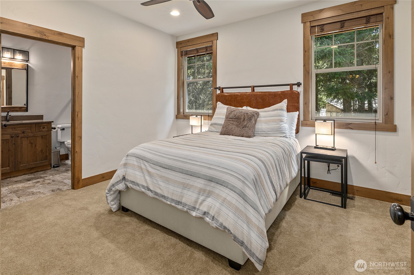 291 Ruby King Loop