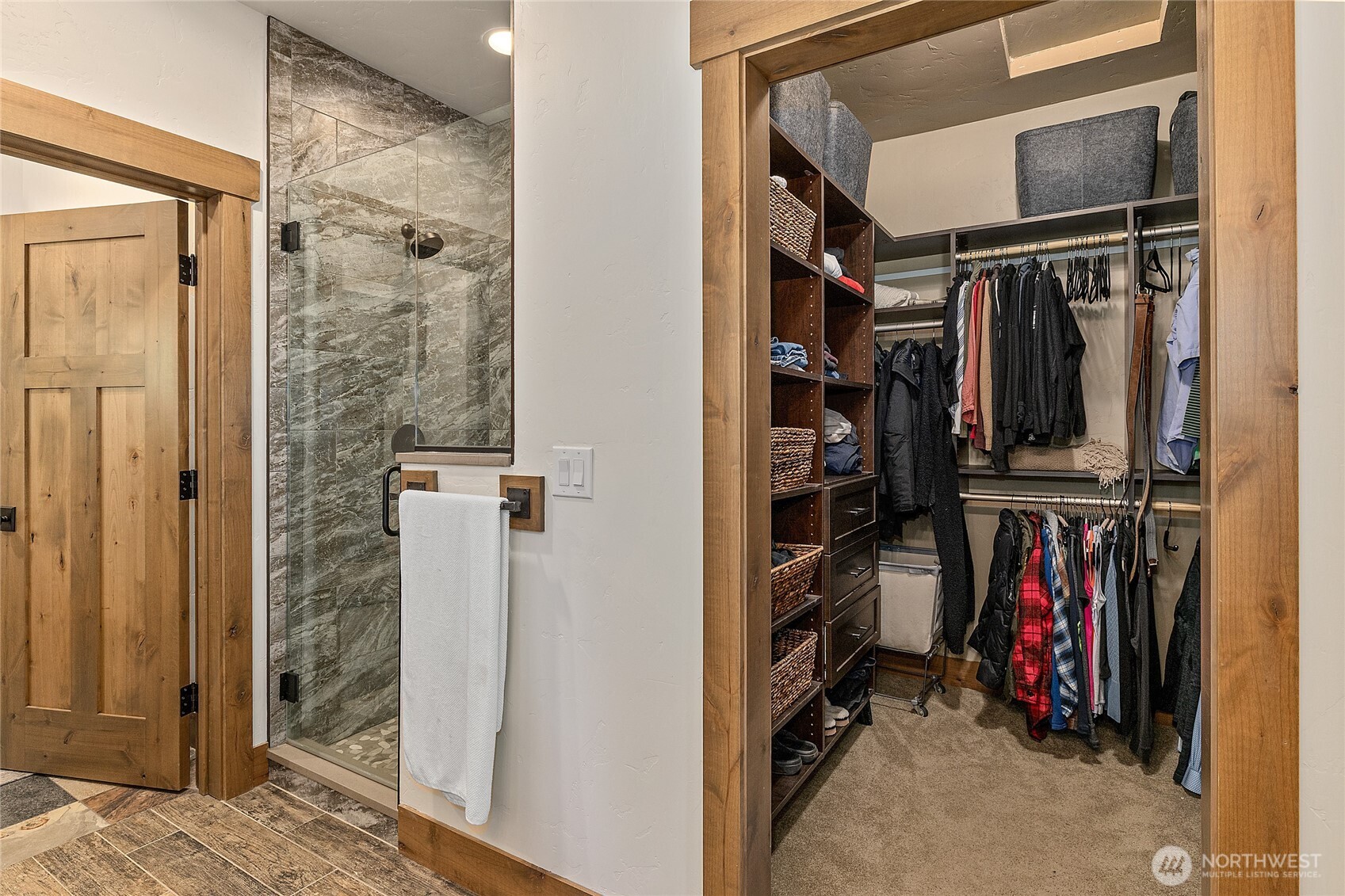 291 Ruby King Loop