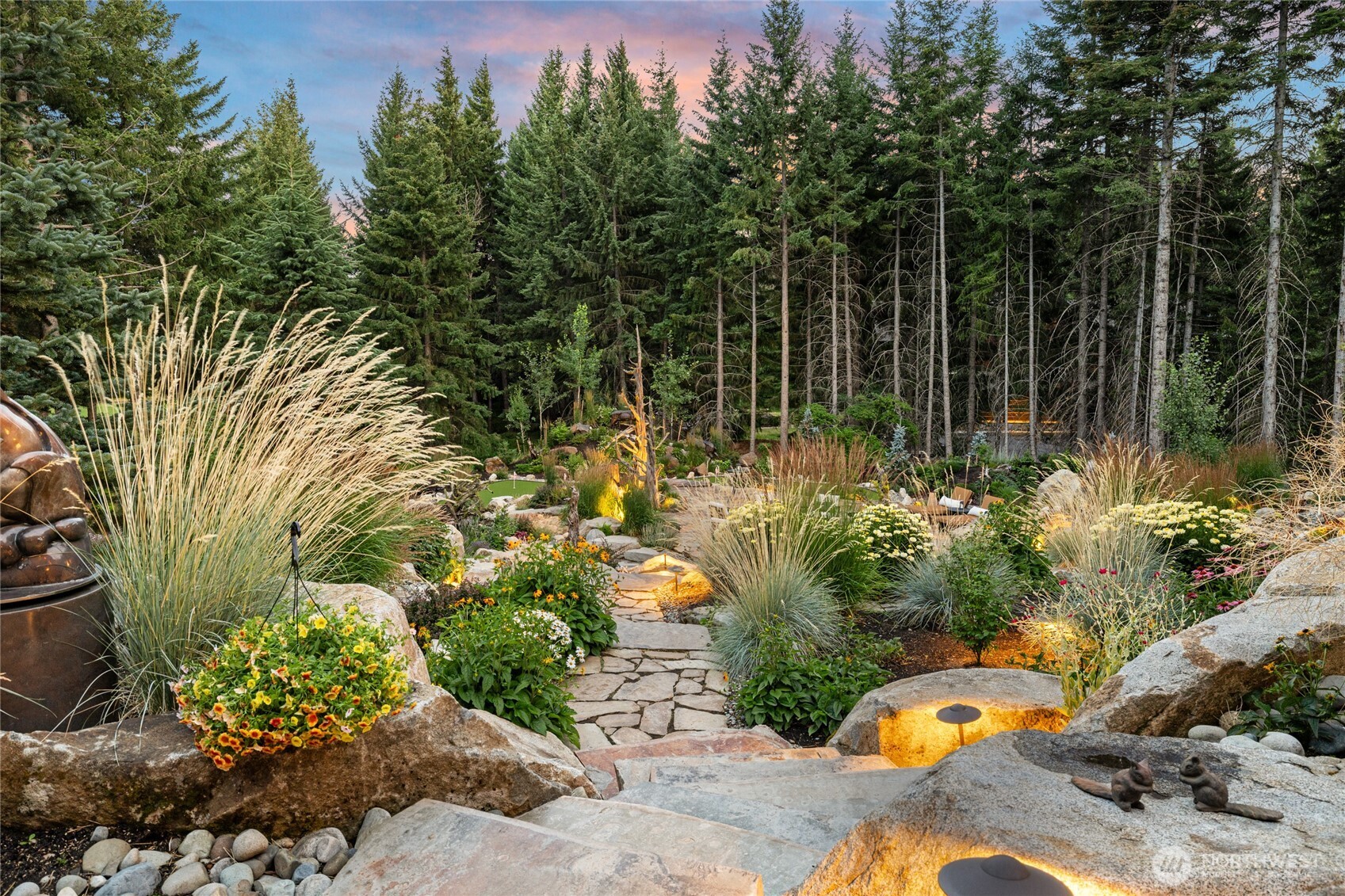 820 Iron Monarch Loop