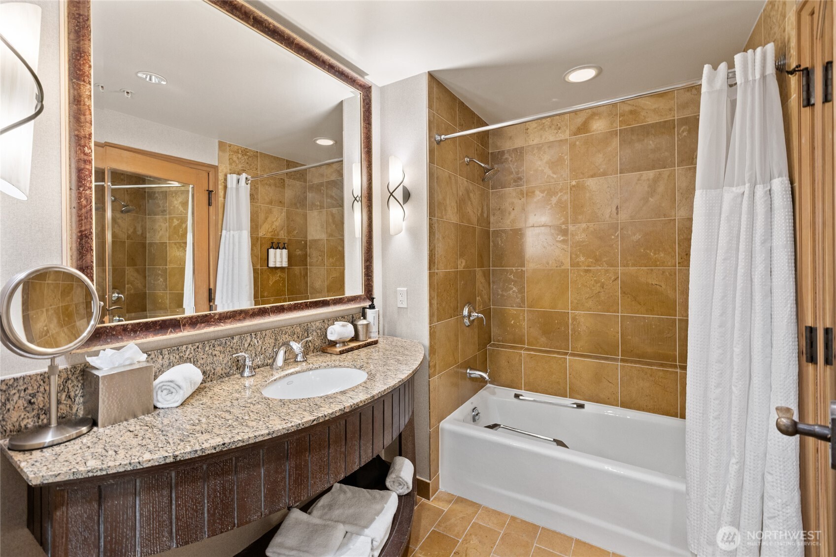 3600 Suncadia Trail Unit: 4049