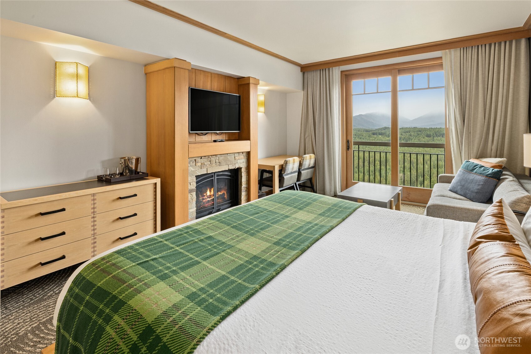 3600 Suncadia Trail Unit: 4049