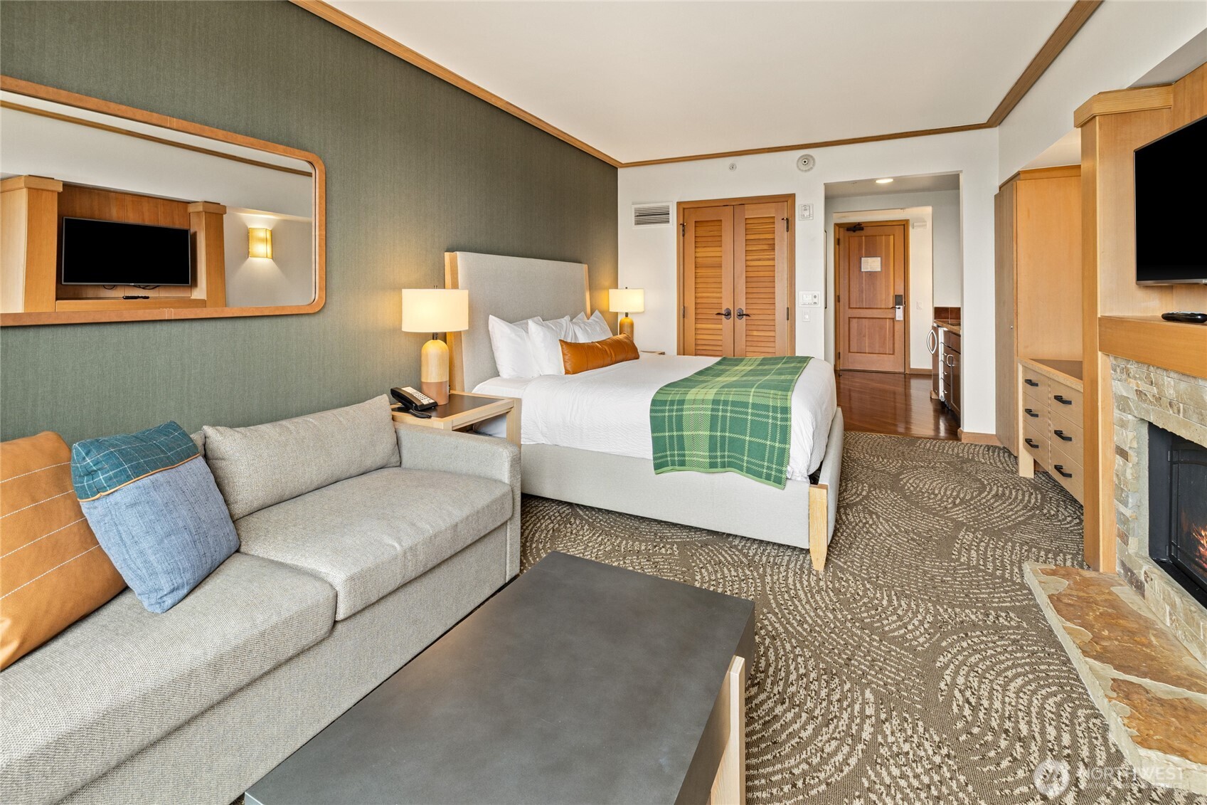 3600 Suncadia Trail Unit: 4049
