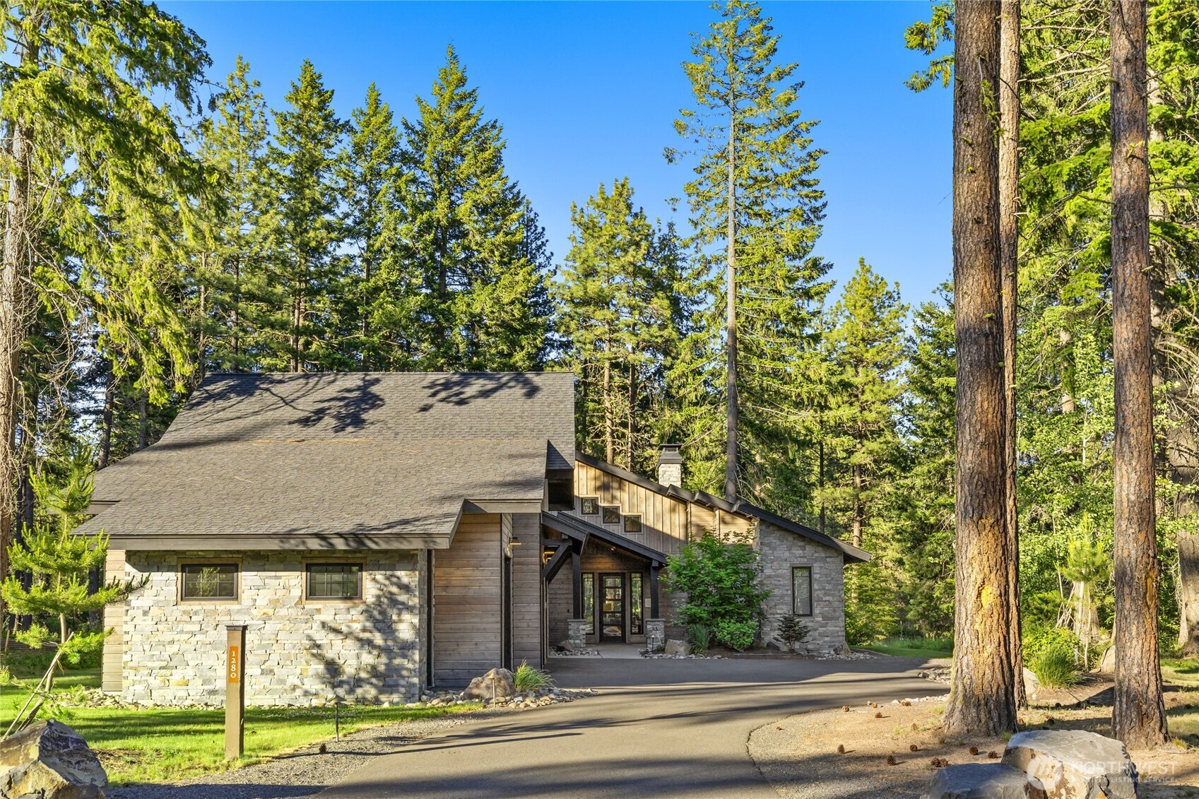 1280 Kokanee Loop