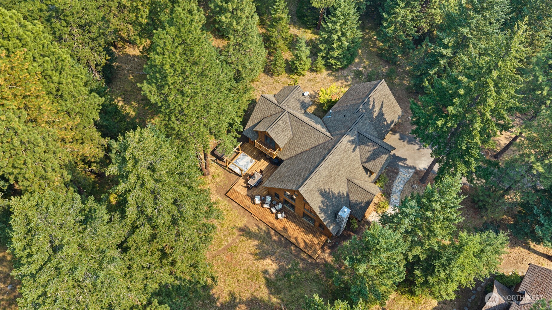 1611 Larkspur Loop