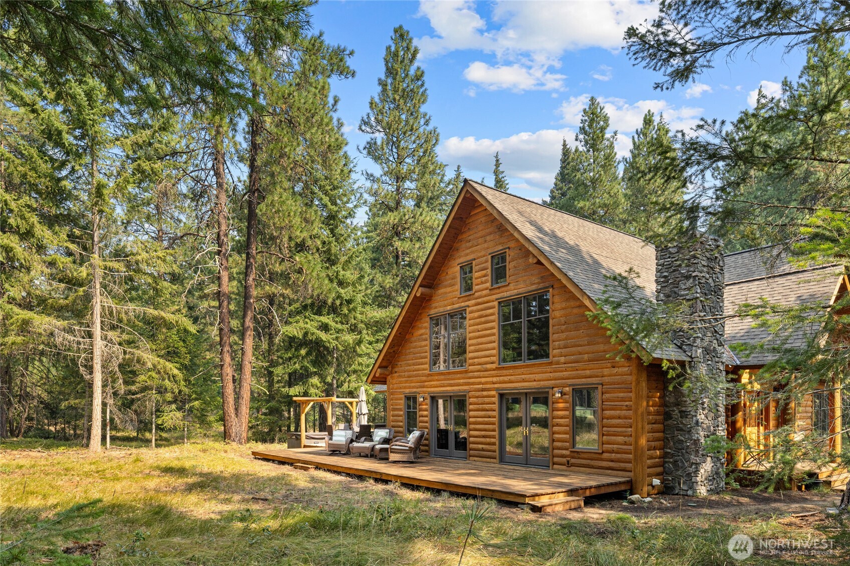 1611 Larkspur Loop