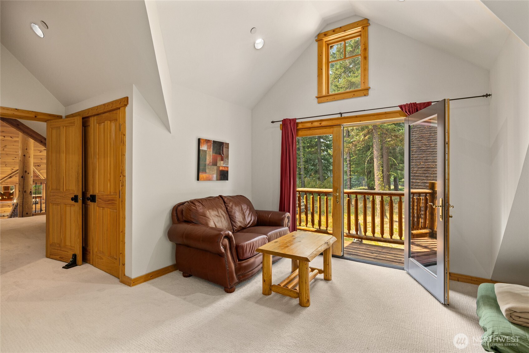 1611 Larkspur Loop