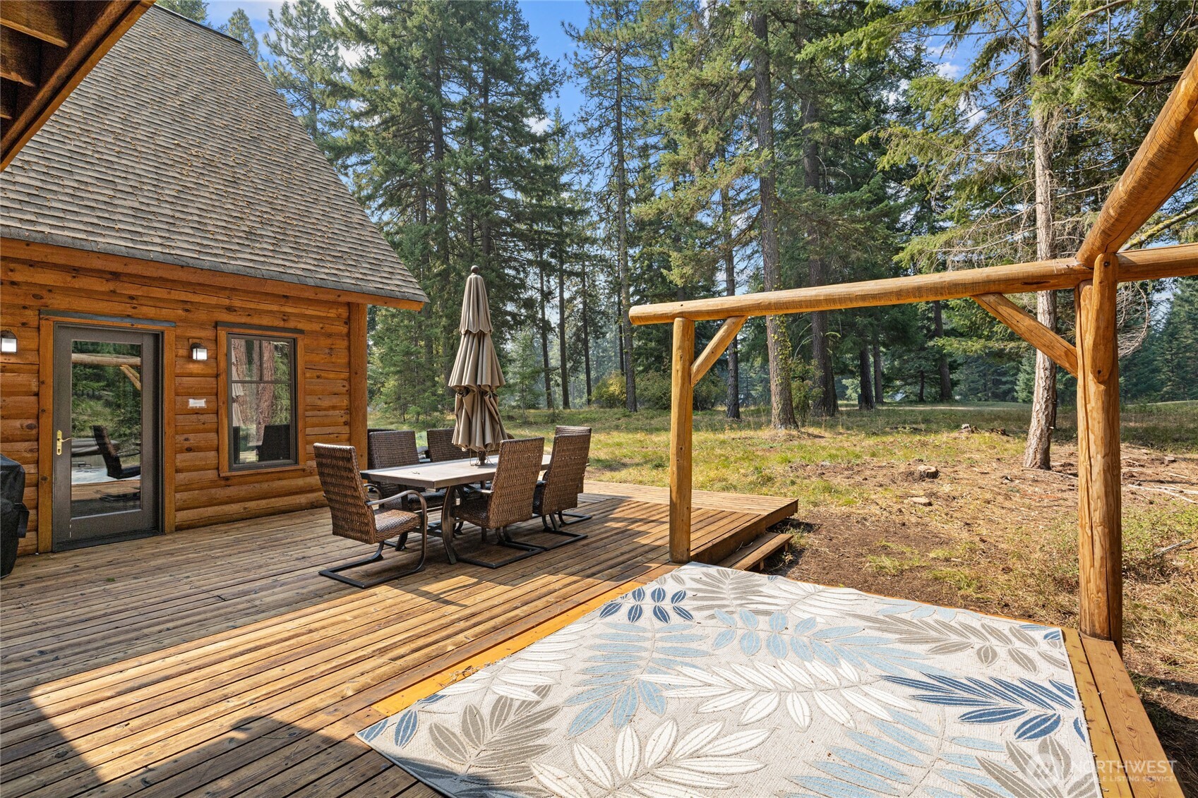 1611 Larkspur Loop