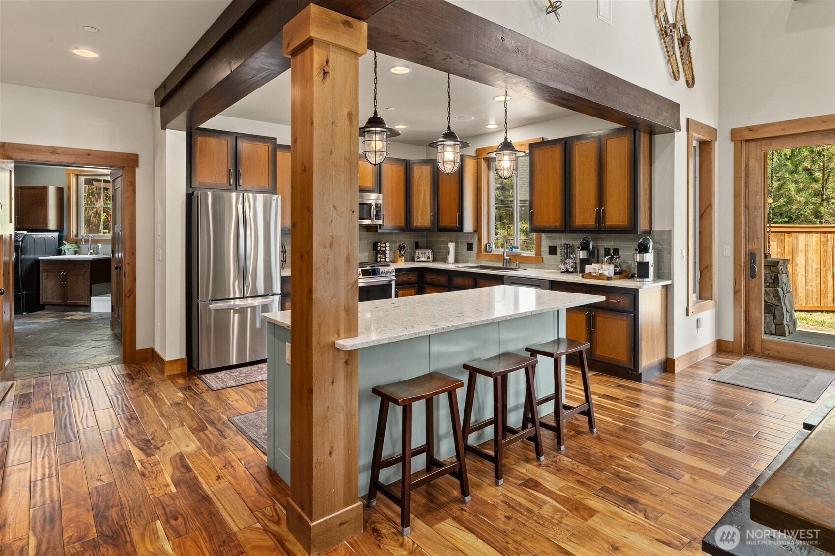 991 Larkspur Loop