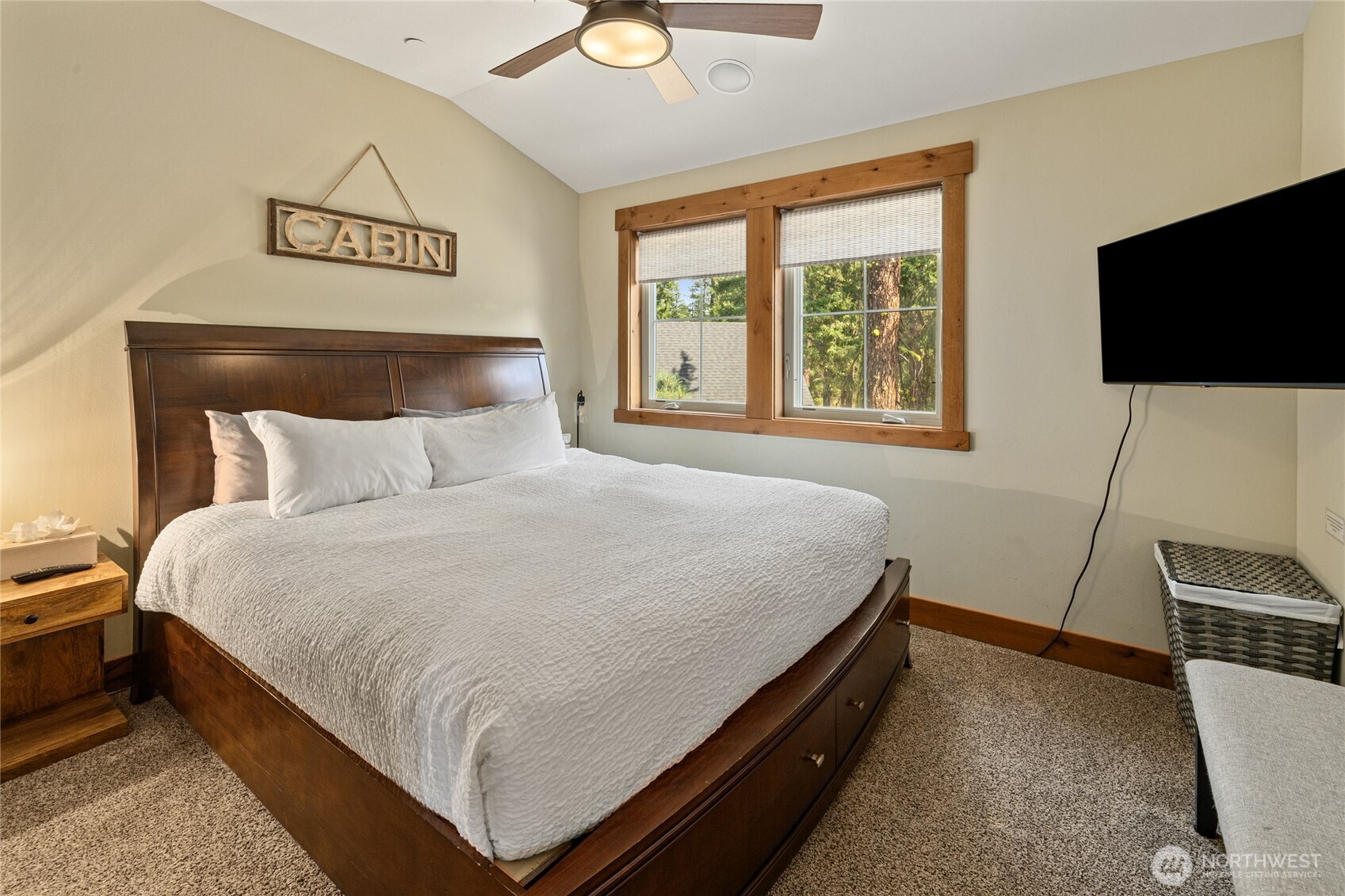991 Larkspur Loop
