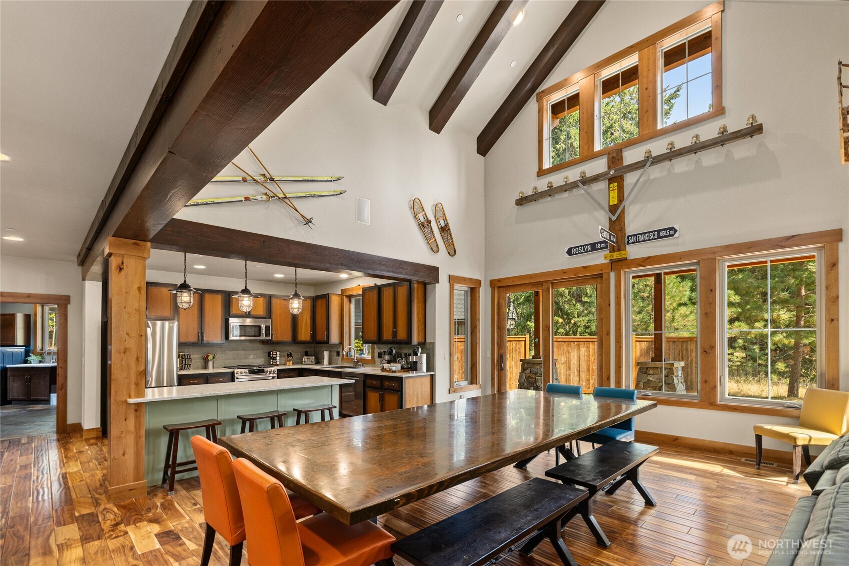 991 Larkspur Loop
