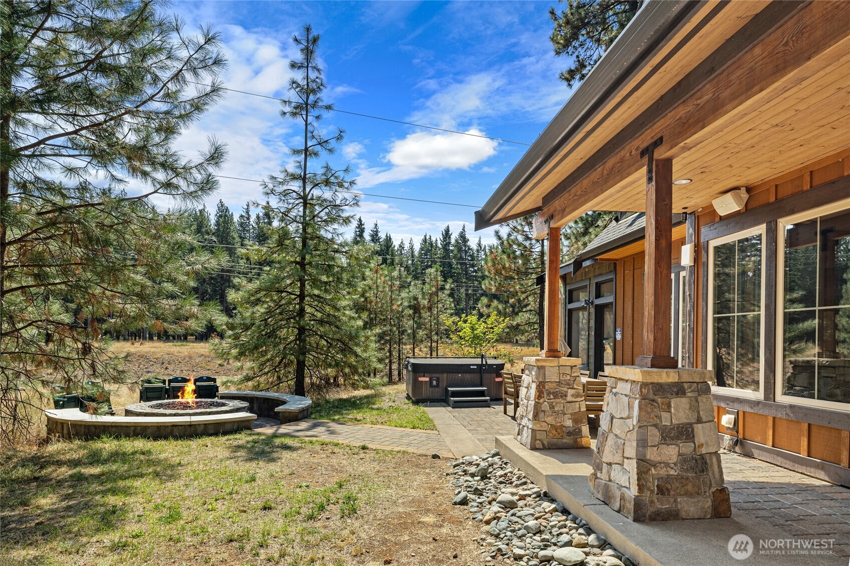 991 Larkspur Loop