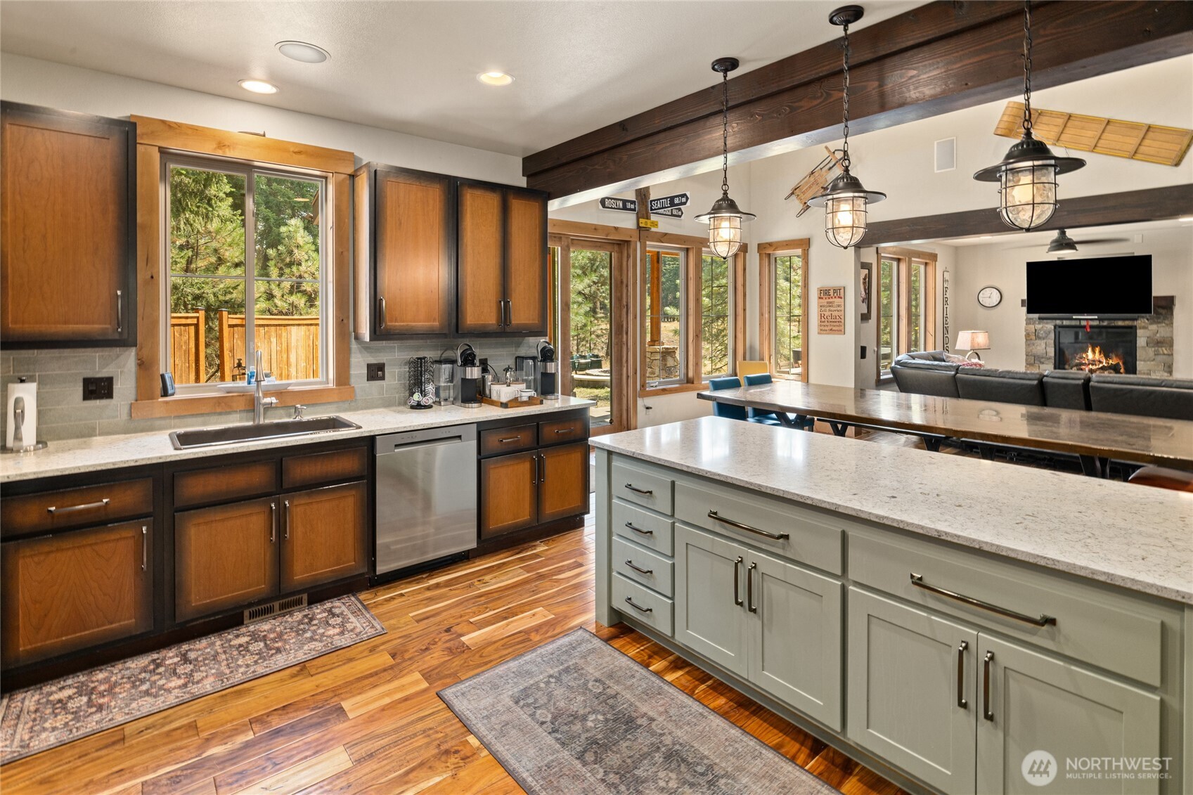 991 Larkspur Loop