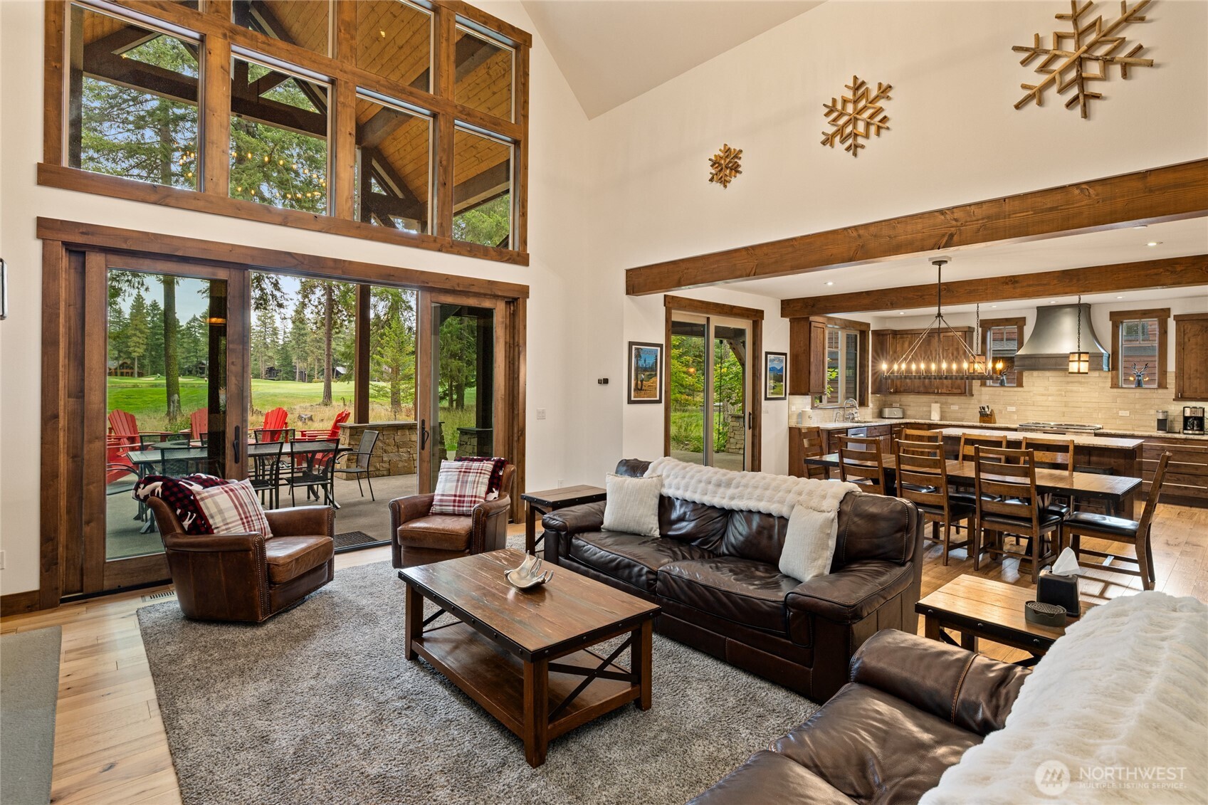 1380 Larkspur Loop
