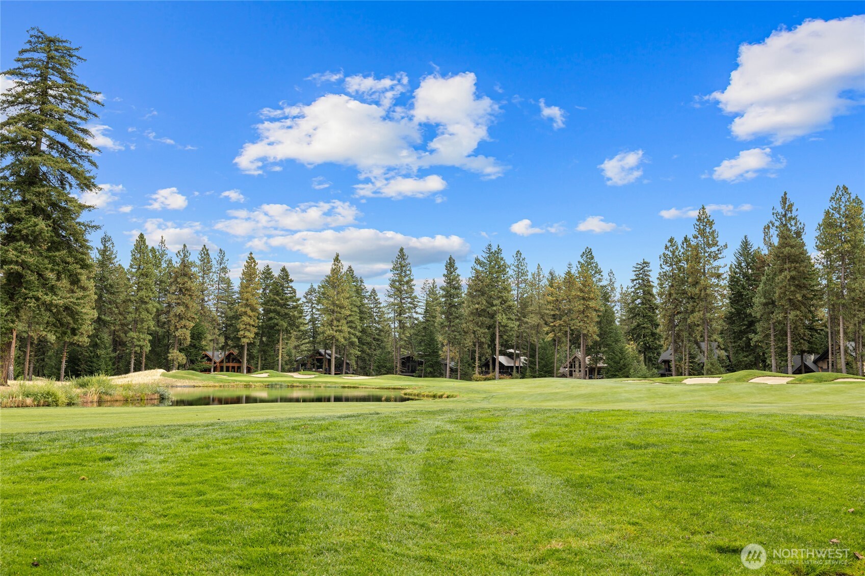 1380 Larkspur Loop