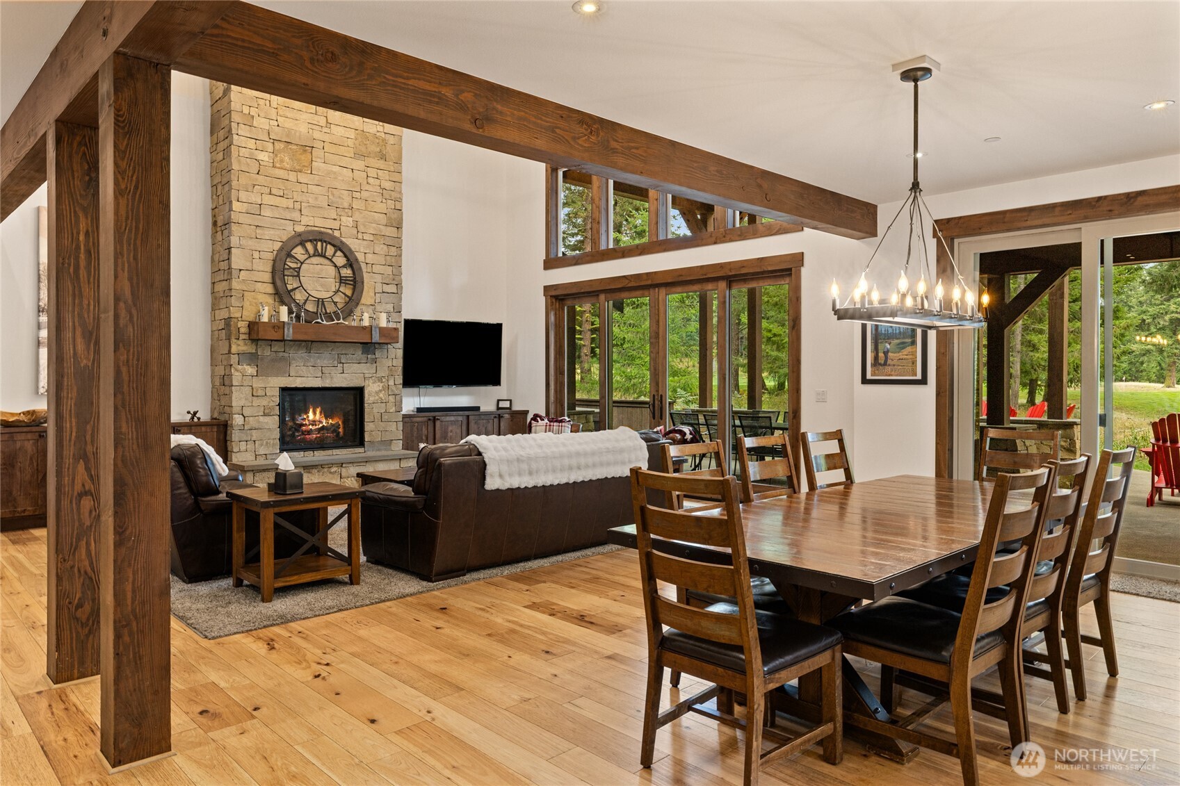 1380 Larkspur Loop