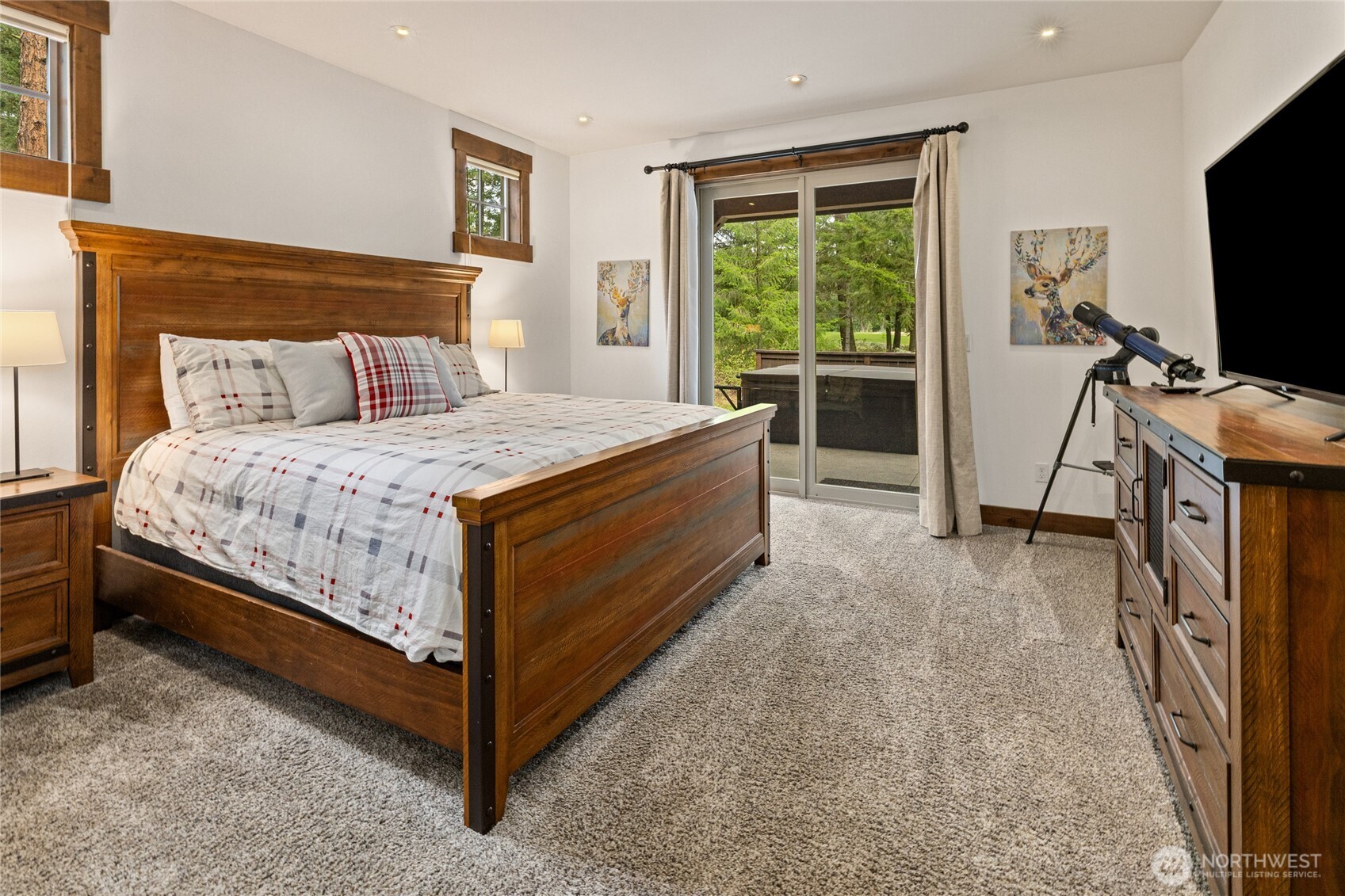 1380 Larkspur Loop