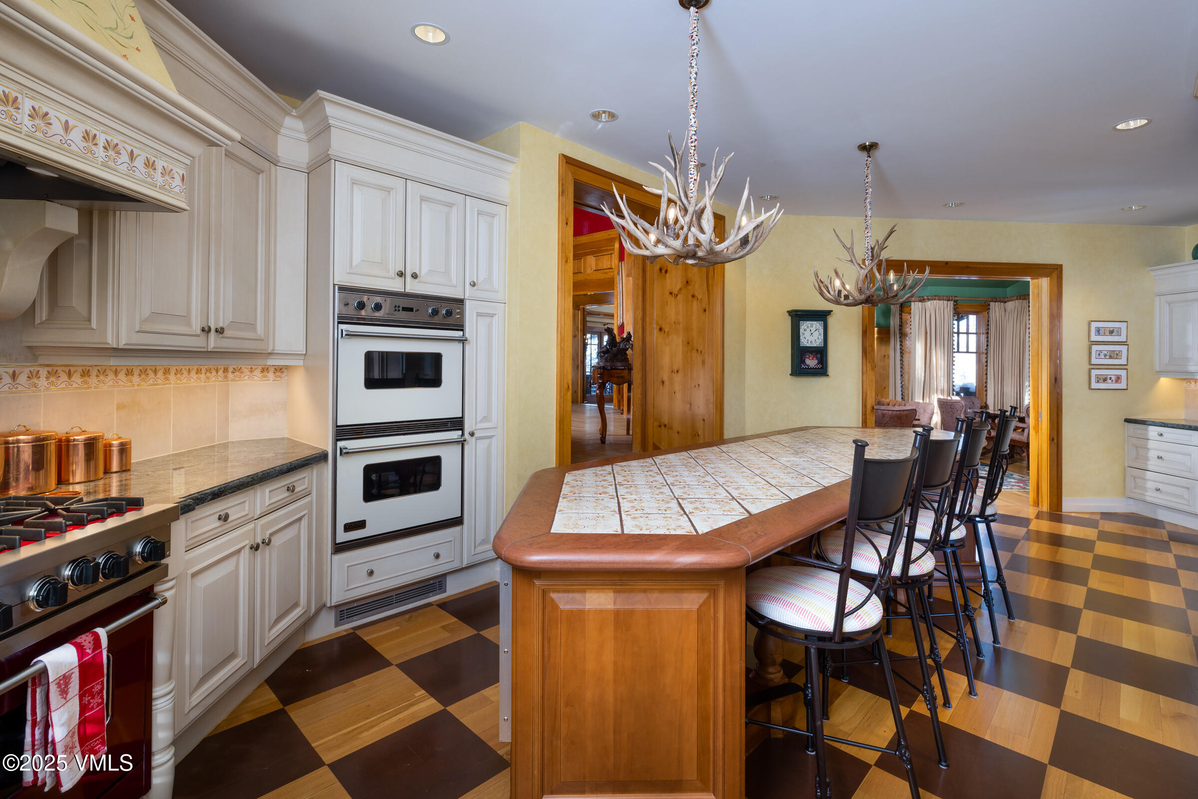933 Strawberry Park Road