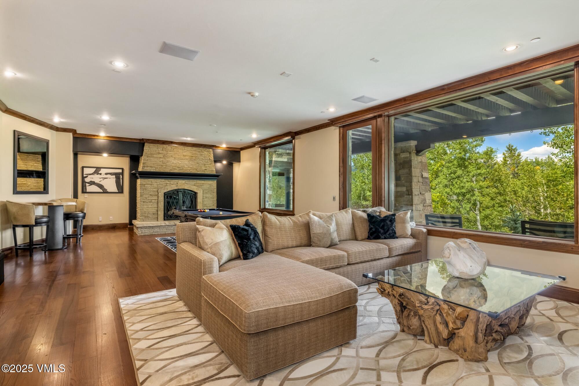 76 Elkhorn