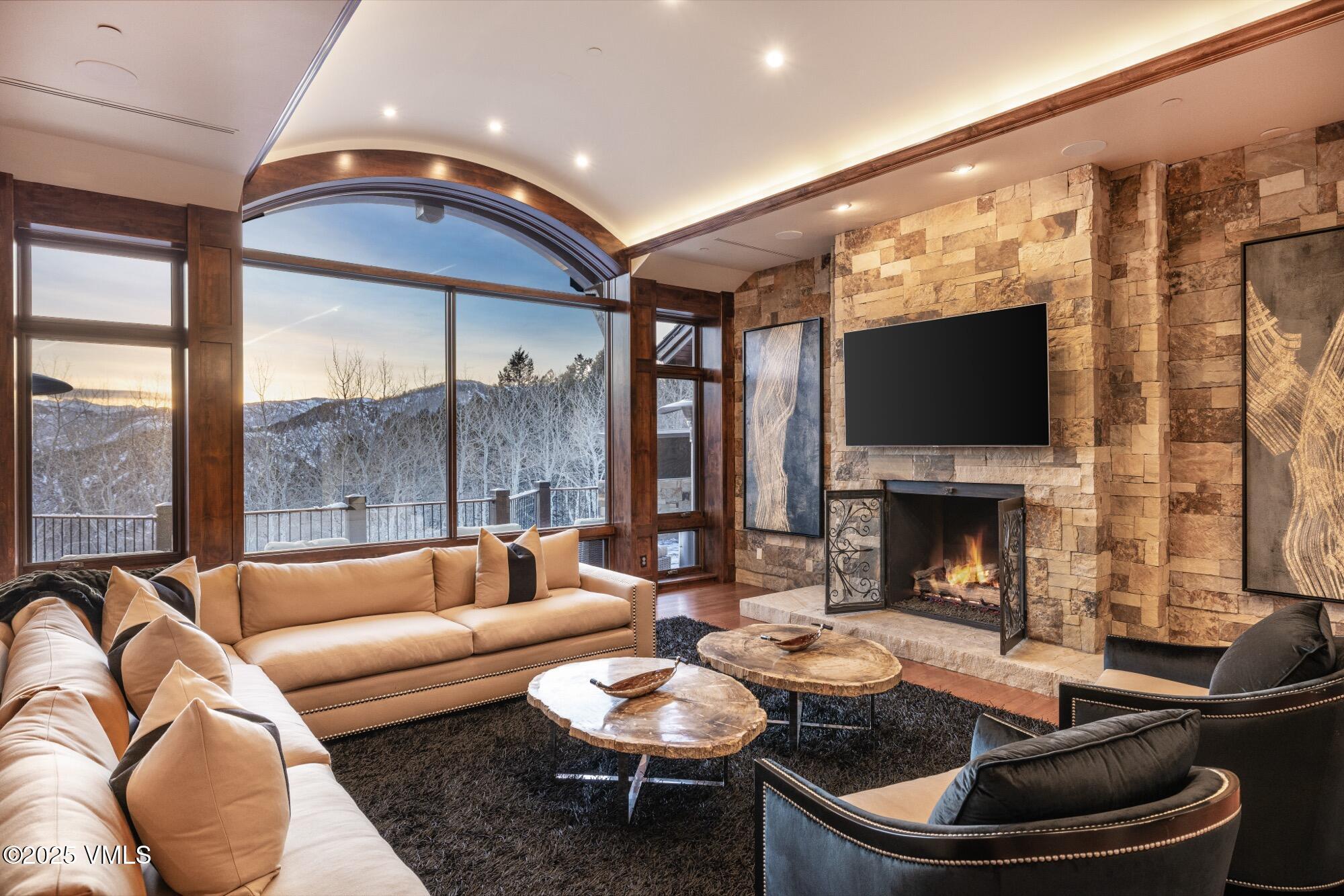 76 Elkhorn