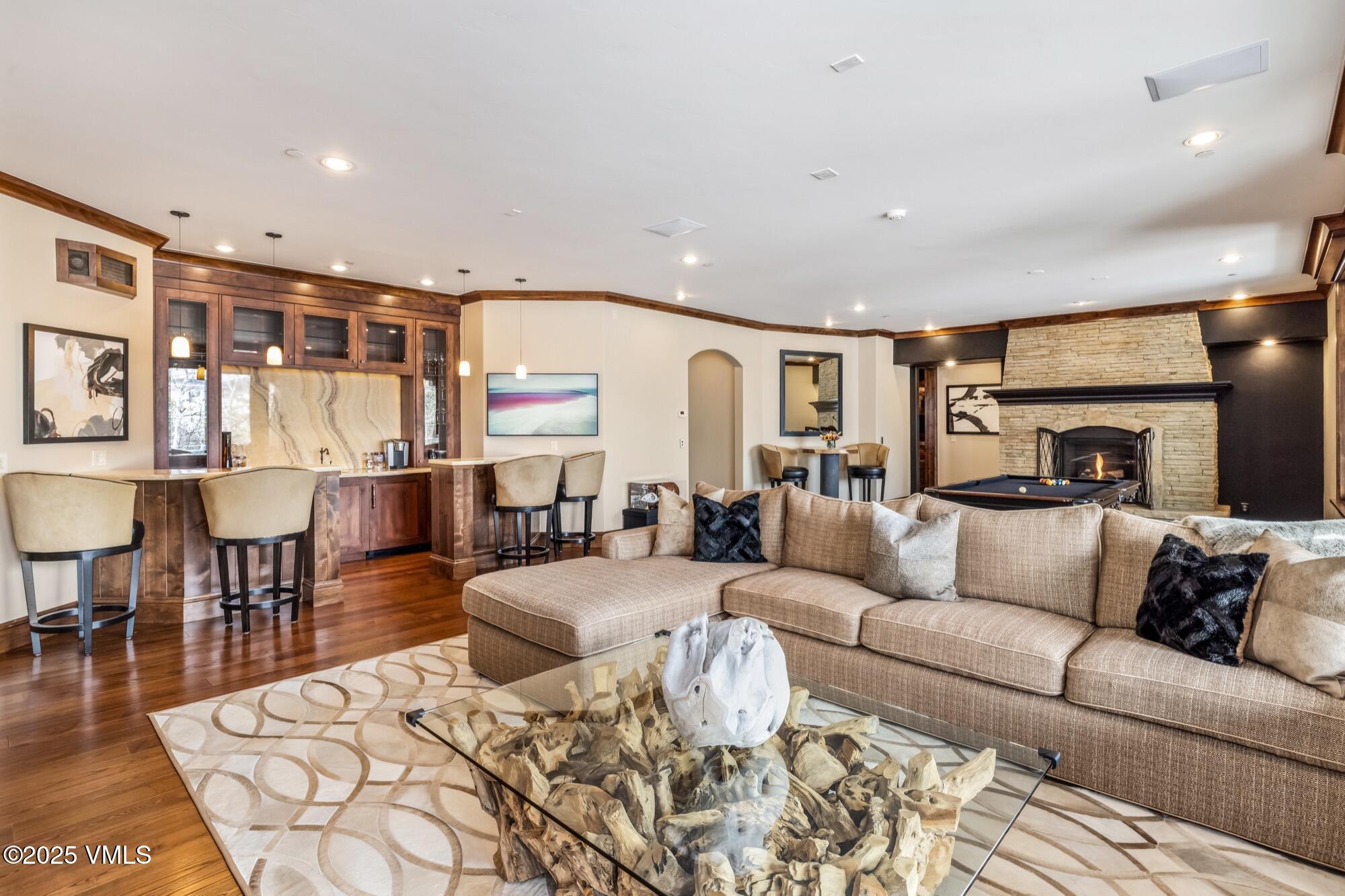 76 Elkhorn