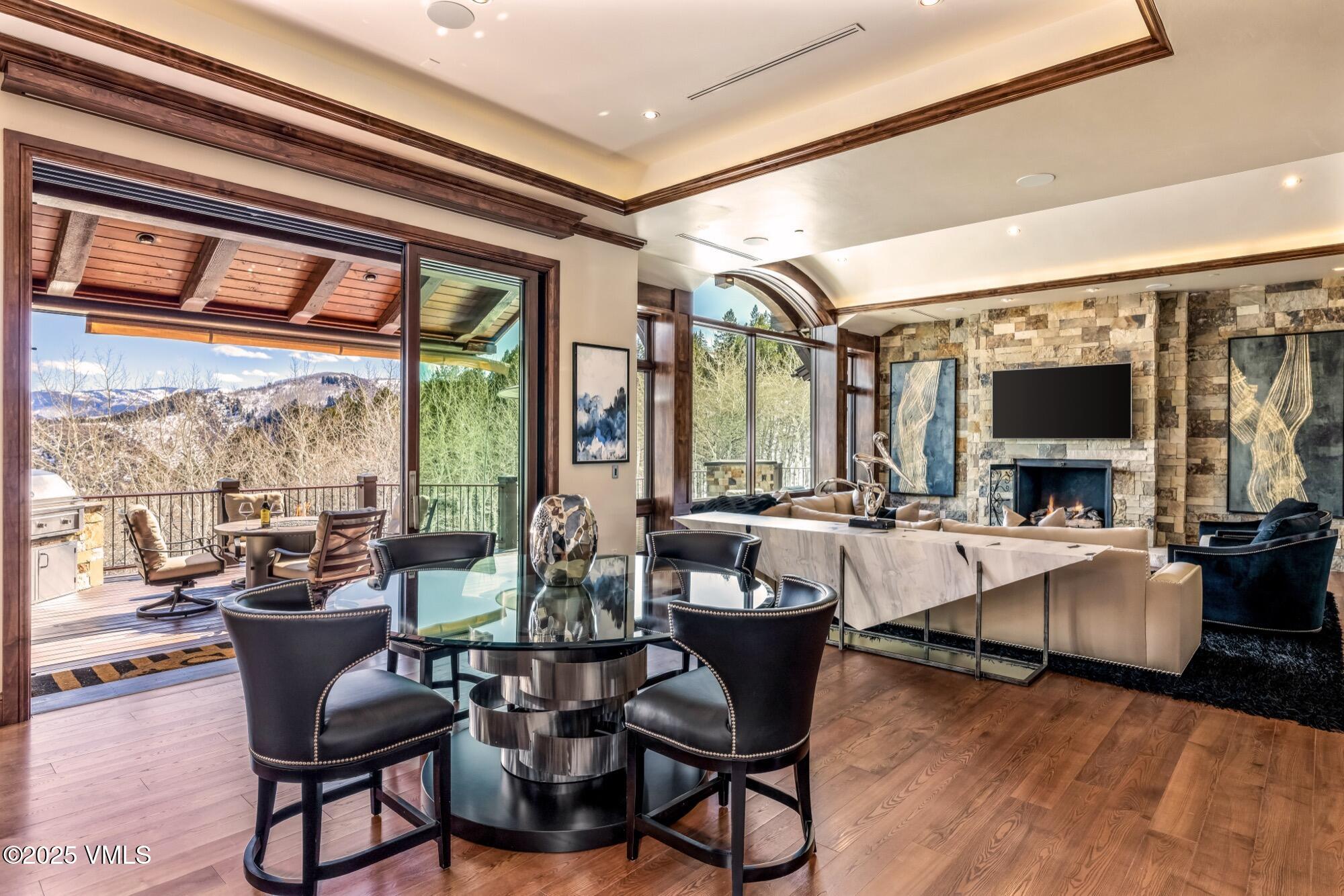 76 Elkhorn